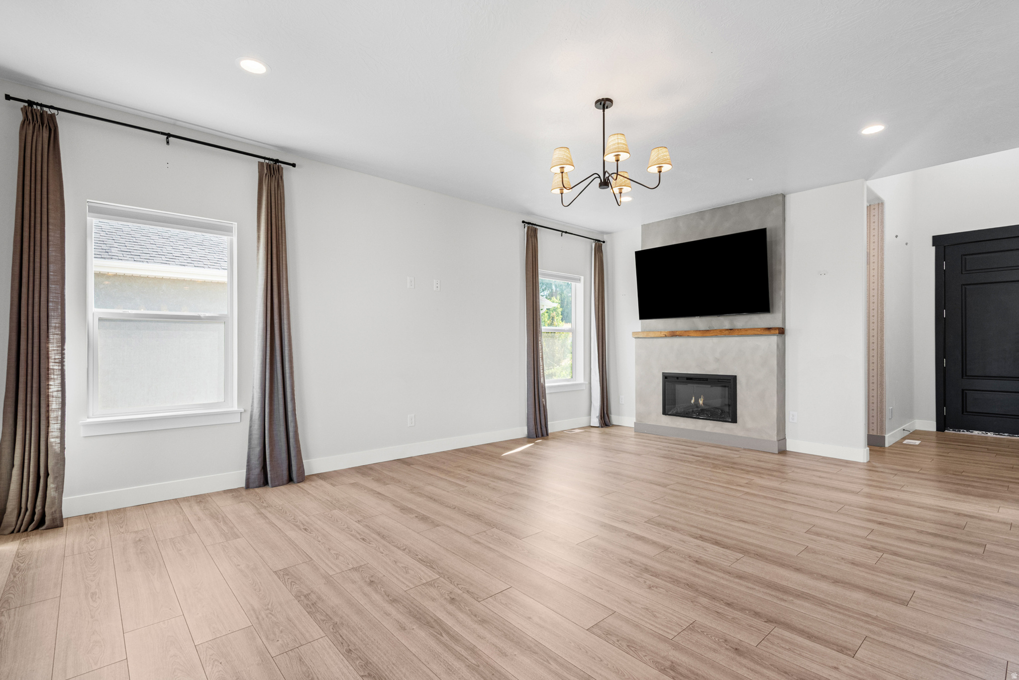 WHITE RAIL OVERLOOK - Residential