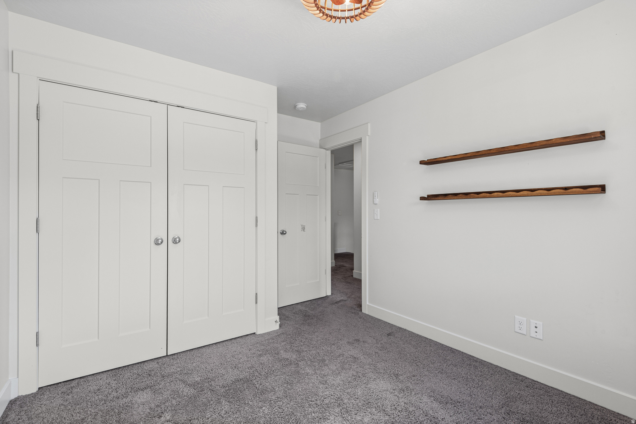 WHITE RAIL OVERLOOK - Residential