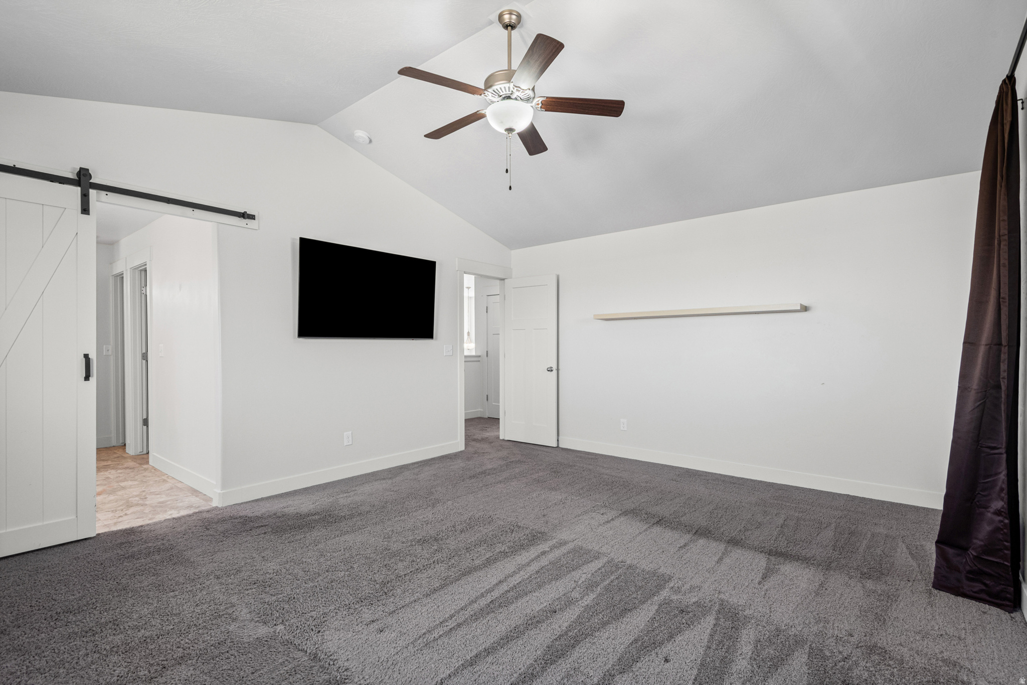 WHITE RAIL OVERLOOK - Residential