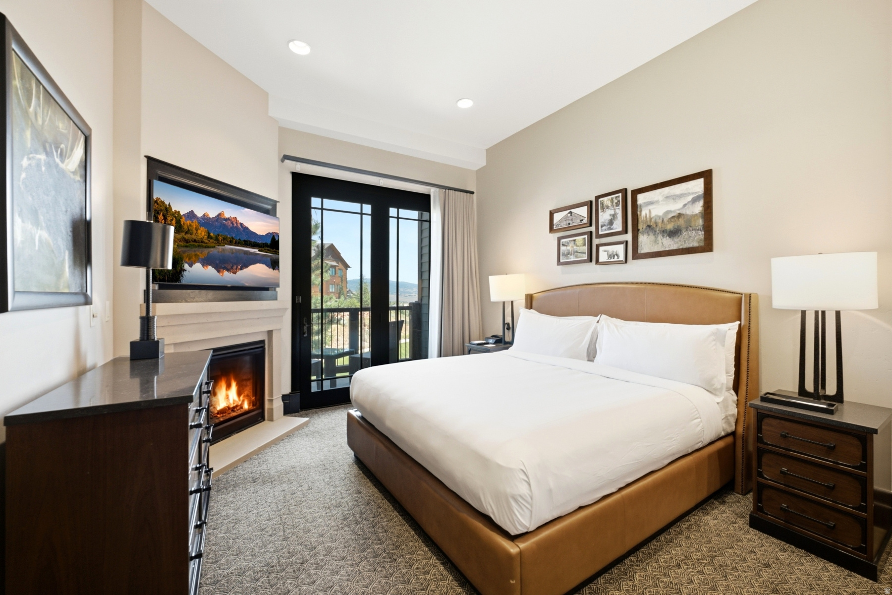 WALDORF ASTORIA - Residential