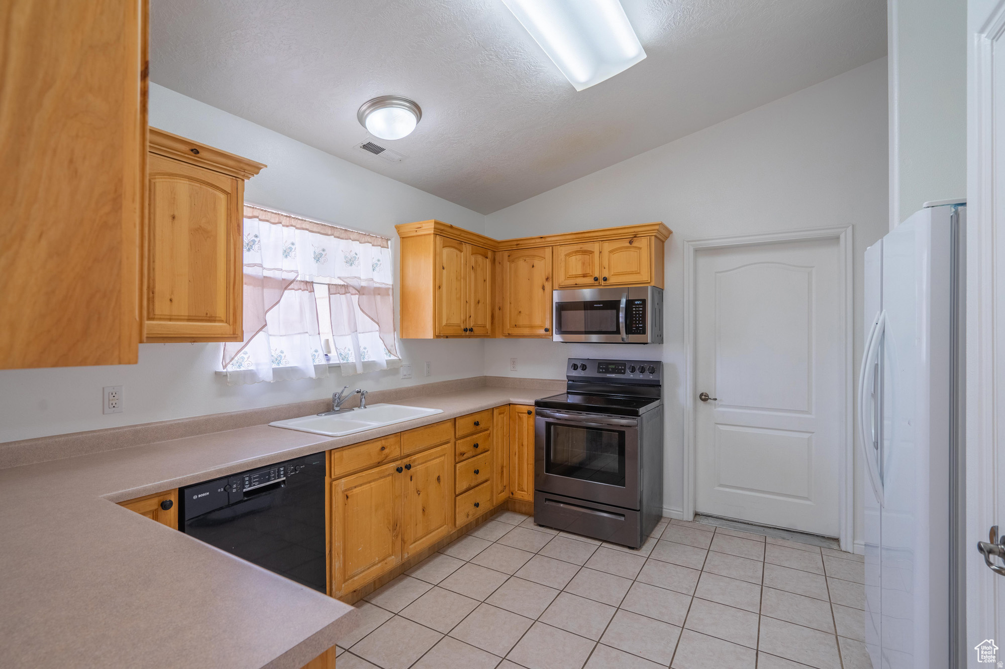 CIMARON TERRACE A 2ND AMD - Residential