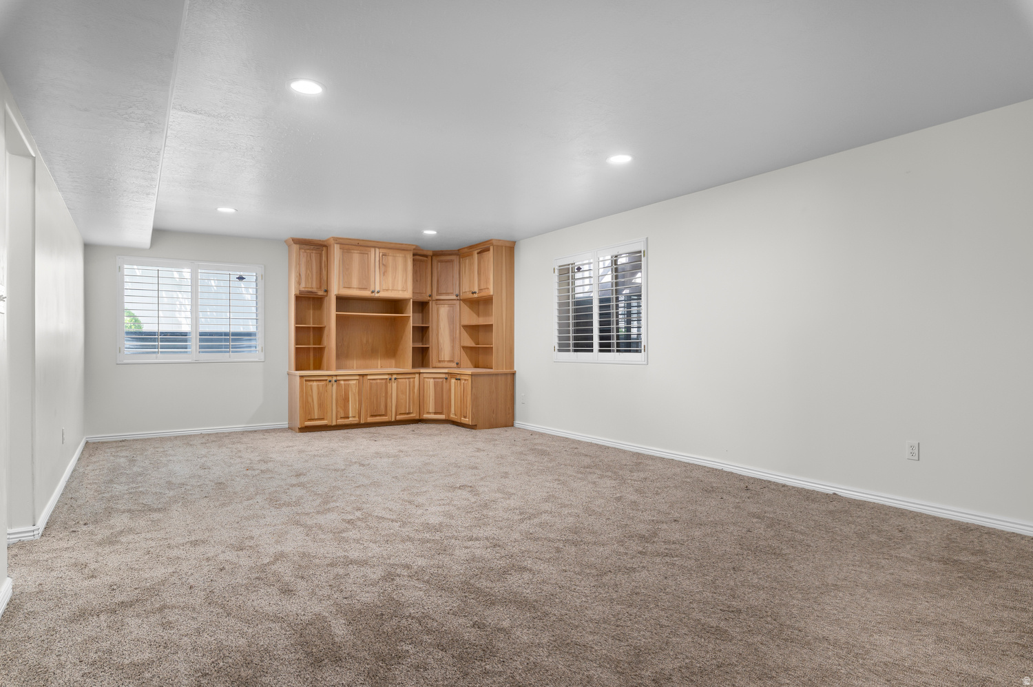 COTTAGE COVE CONDMN - Residential