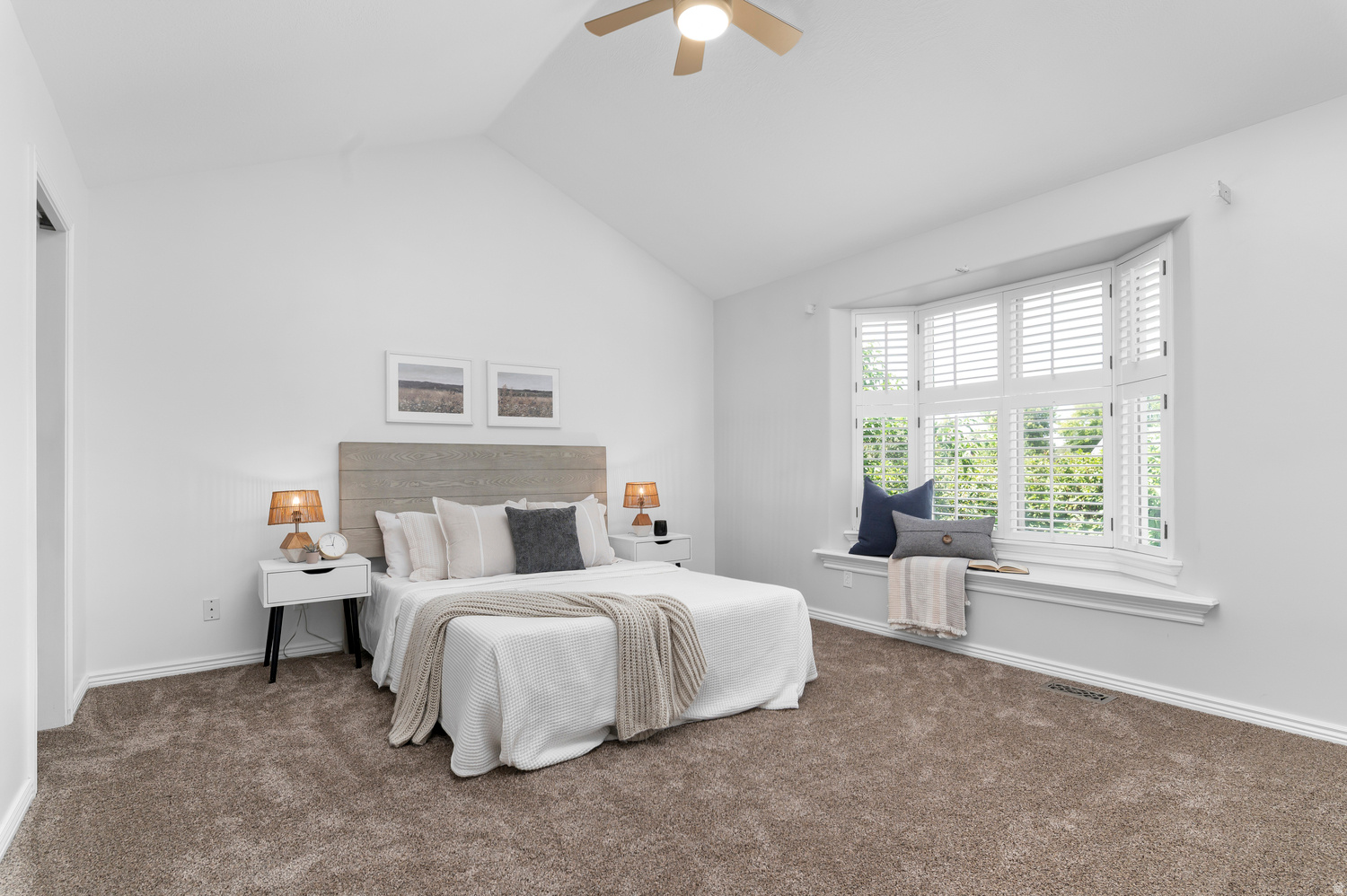 COTTAGE COVE CONDMN - Residential