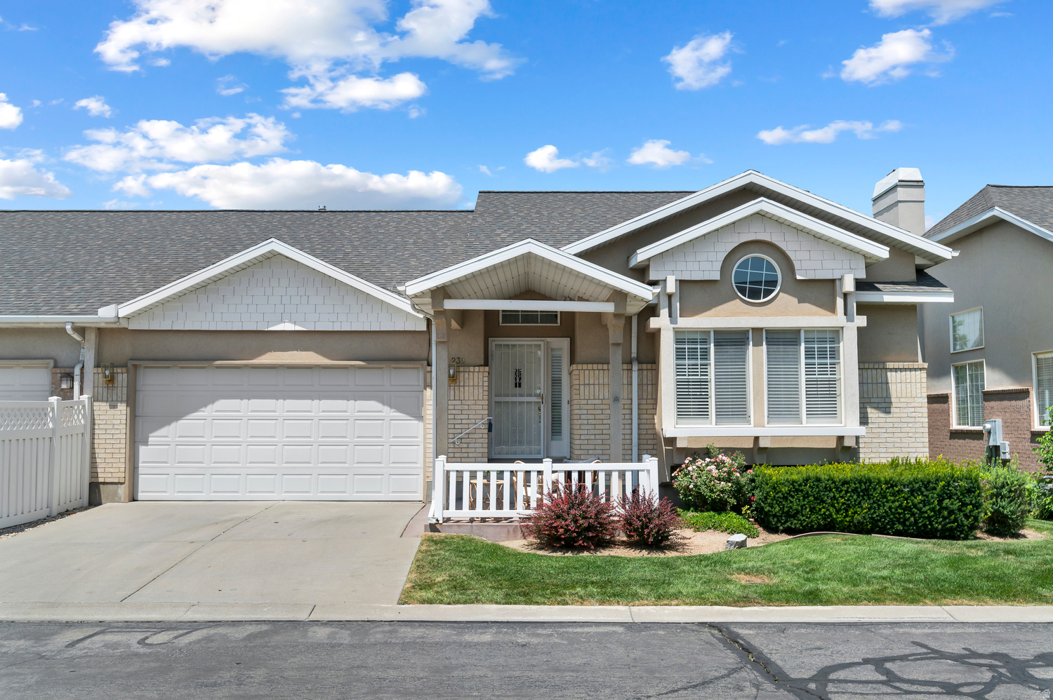 COTTAGE COVE CONDMN - Residential