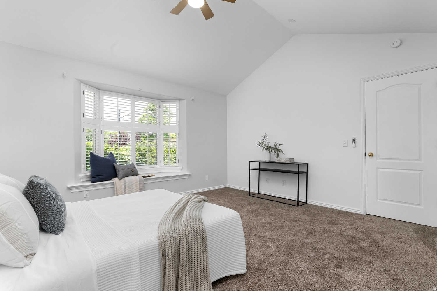 COTTAGE COVE CONDMN - Residential