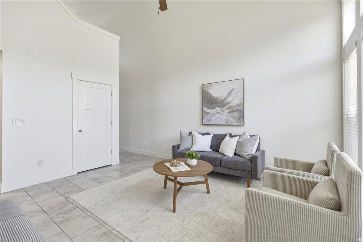 VILLAGES ON WINCHESTER - Residential