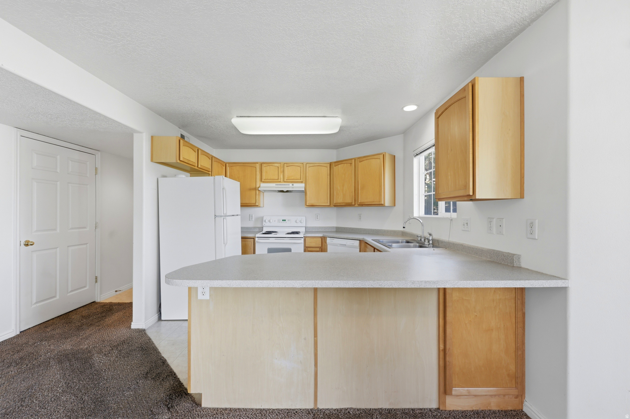 VIVANTE PHASE 17 CONDOMINIUMS - Residential