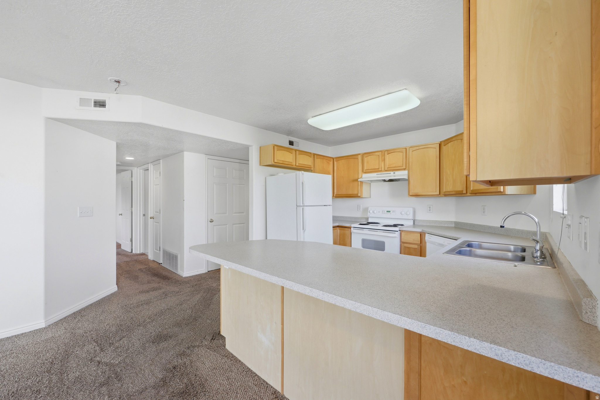VIVANTE PHASE 17 CONDOMINIUMS - Residential