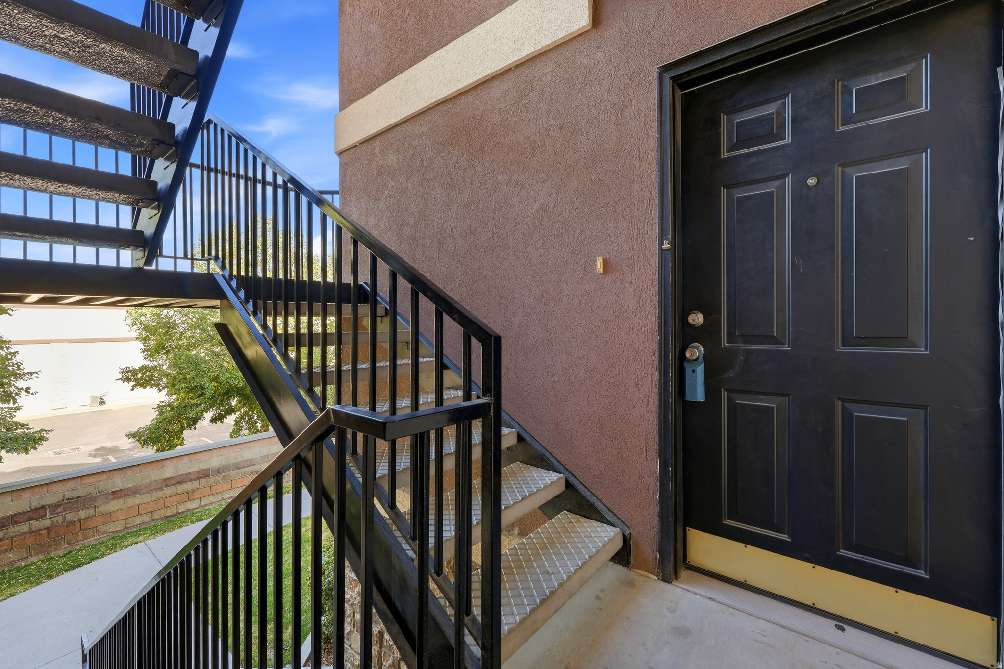 VIVANTE PHASE 17 CONDOMINIUMS - Residential