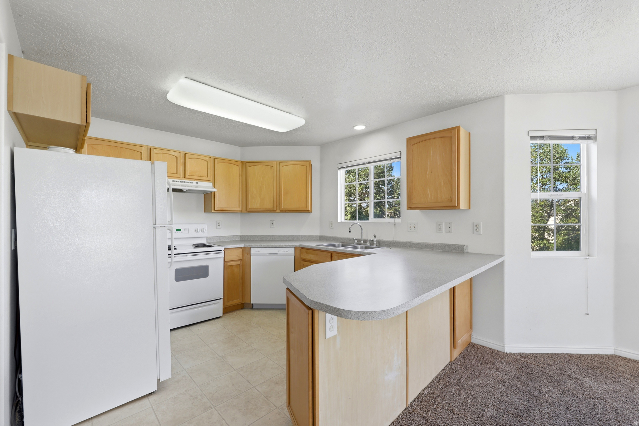 VIVANTE PHASE 17 CONDOMINIUMS - Residential