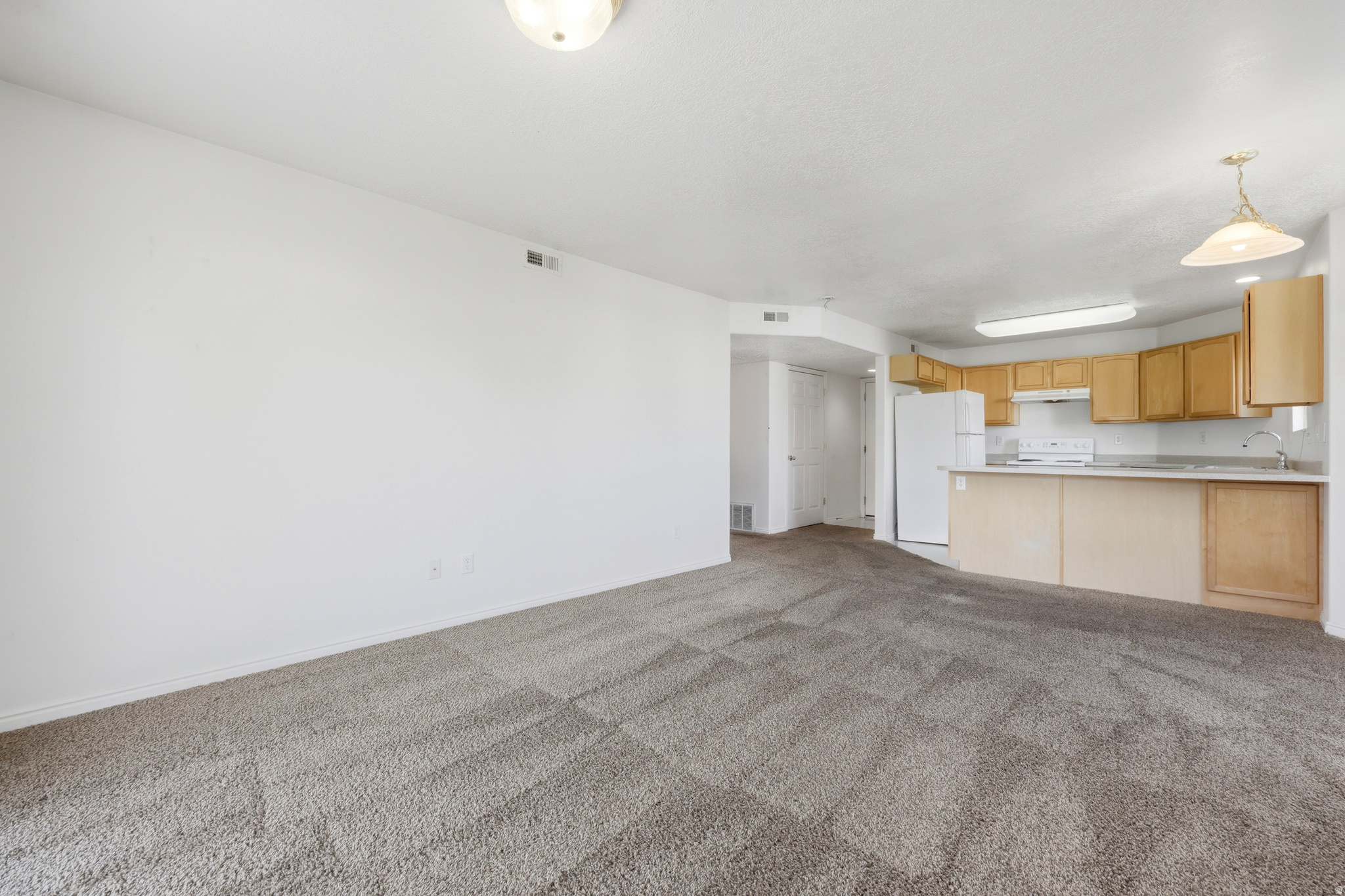 VIVANTE PHASE 17 CONDOMINIUMS - Residential