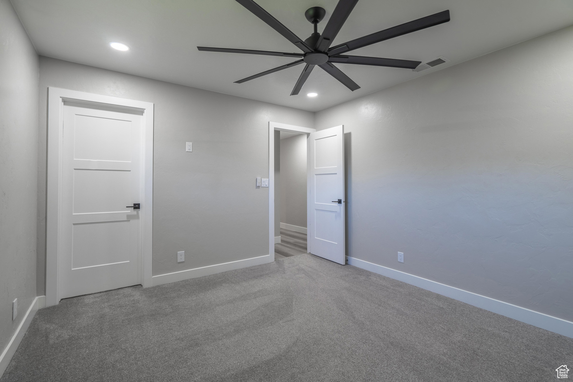 BLOOMINGTON HILLS - Residential