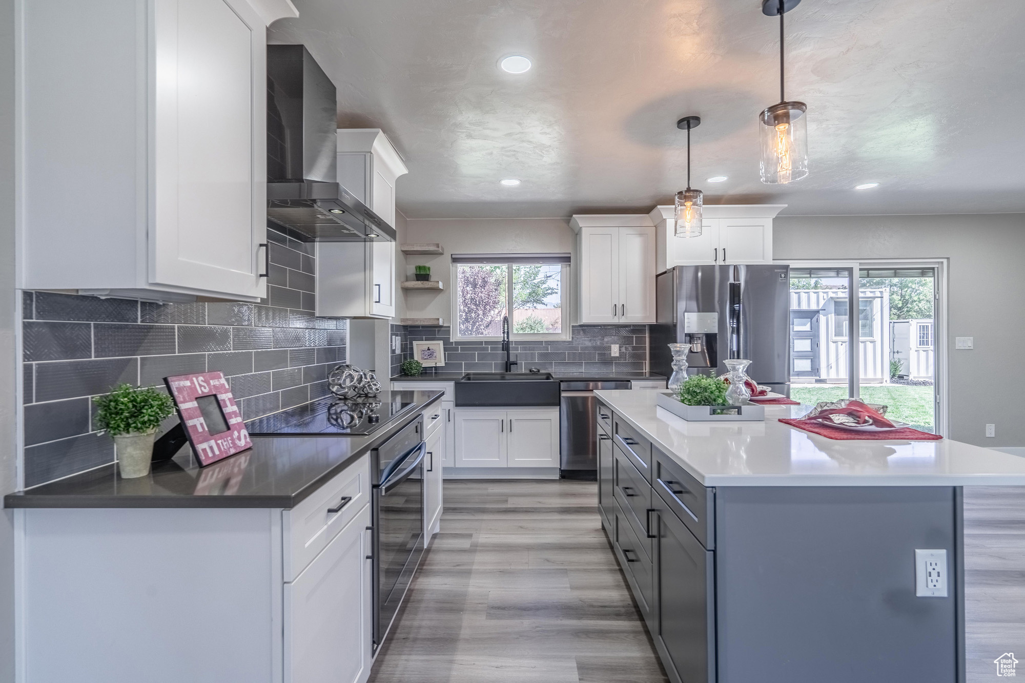 BLOOMINGTON HILLS - Residential