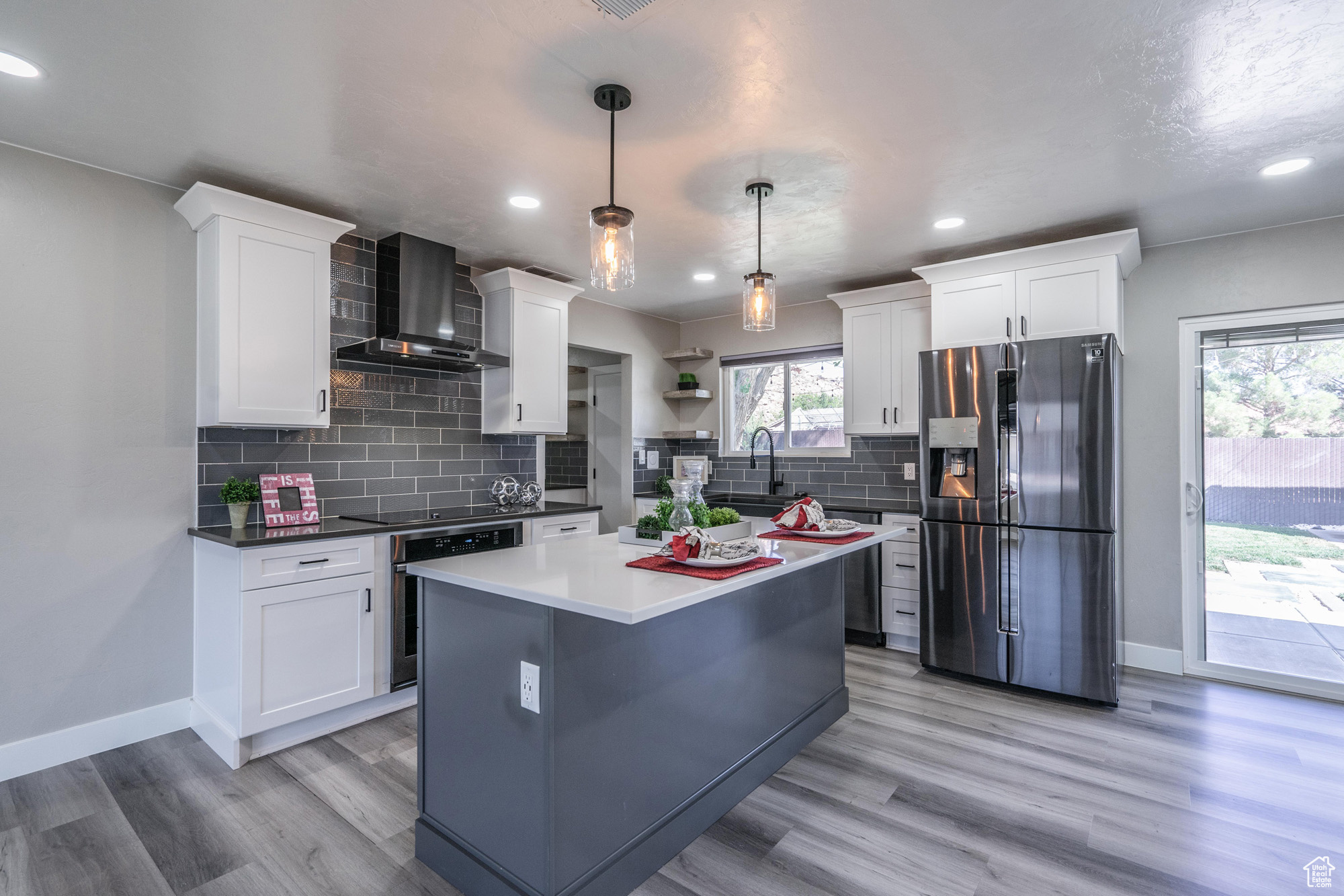 BLOOMINGTON HILLS - Residential