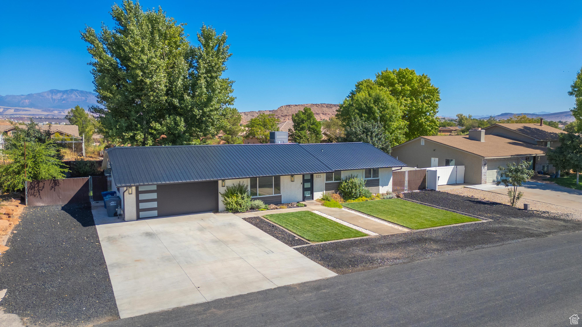 BLOOMINGTON HILLS - Residential