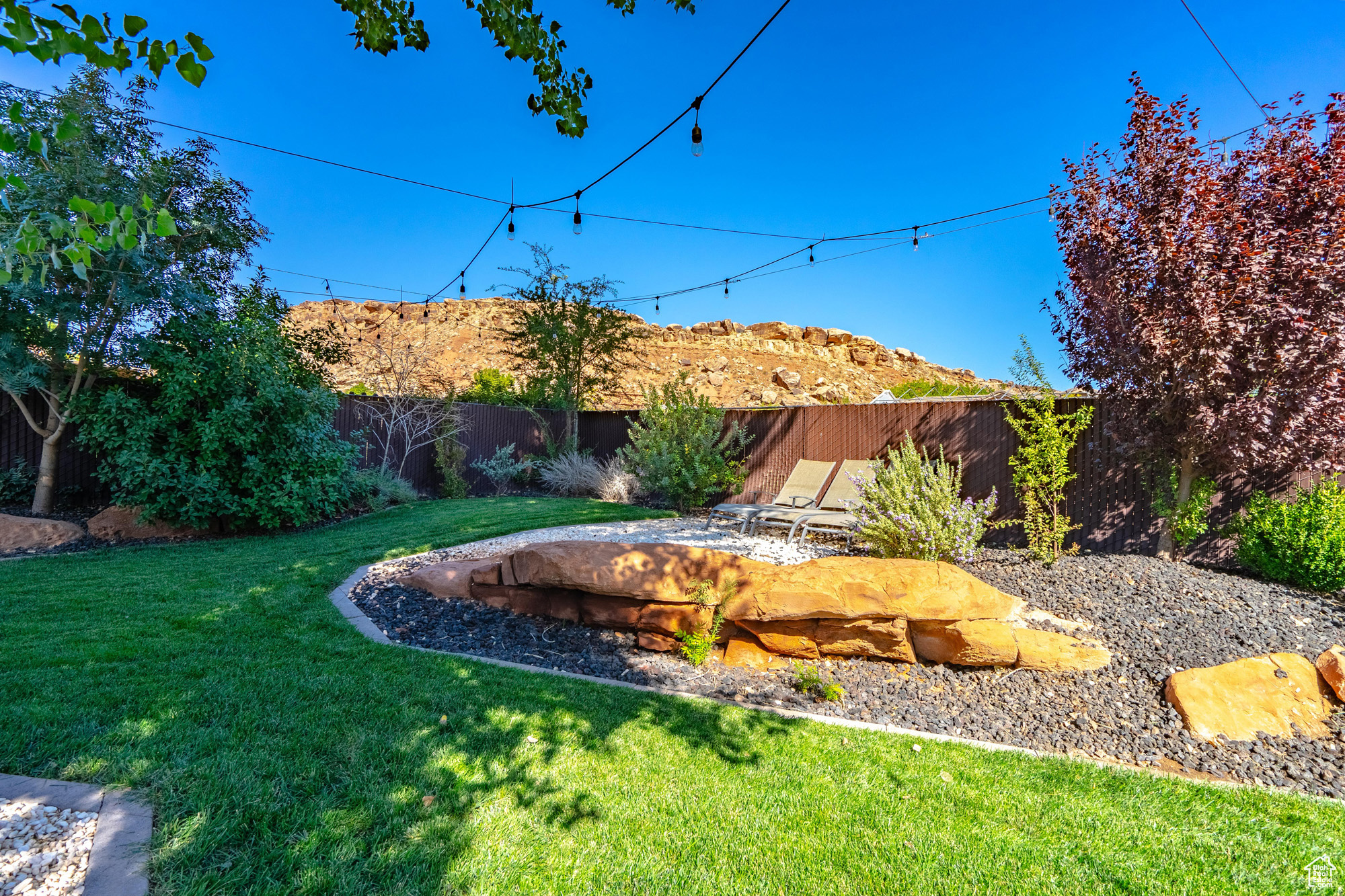 BLOOMINGTON HILLS - Residential