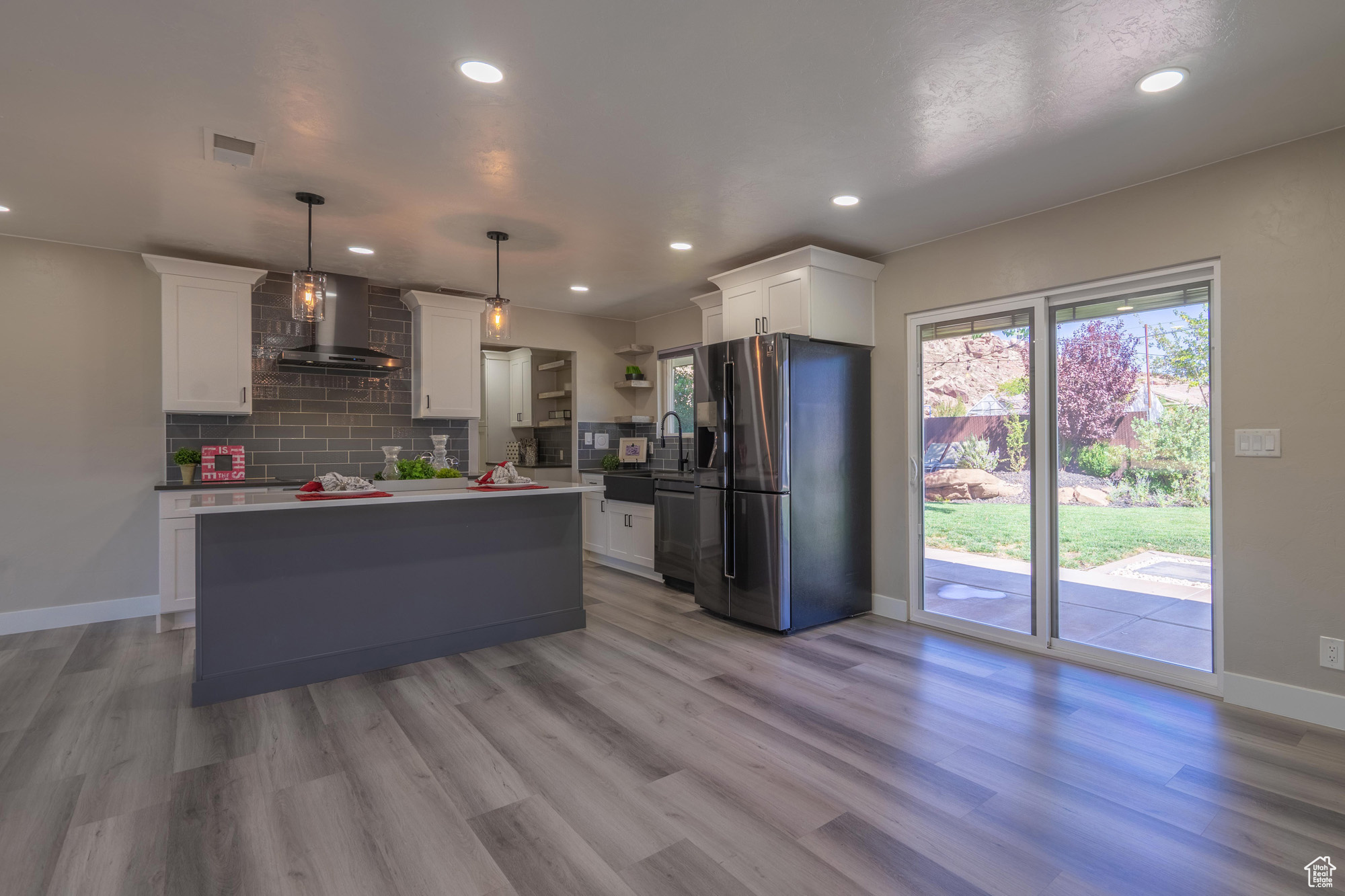BLOOMINGTON HILLS - Residential