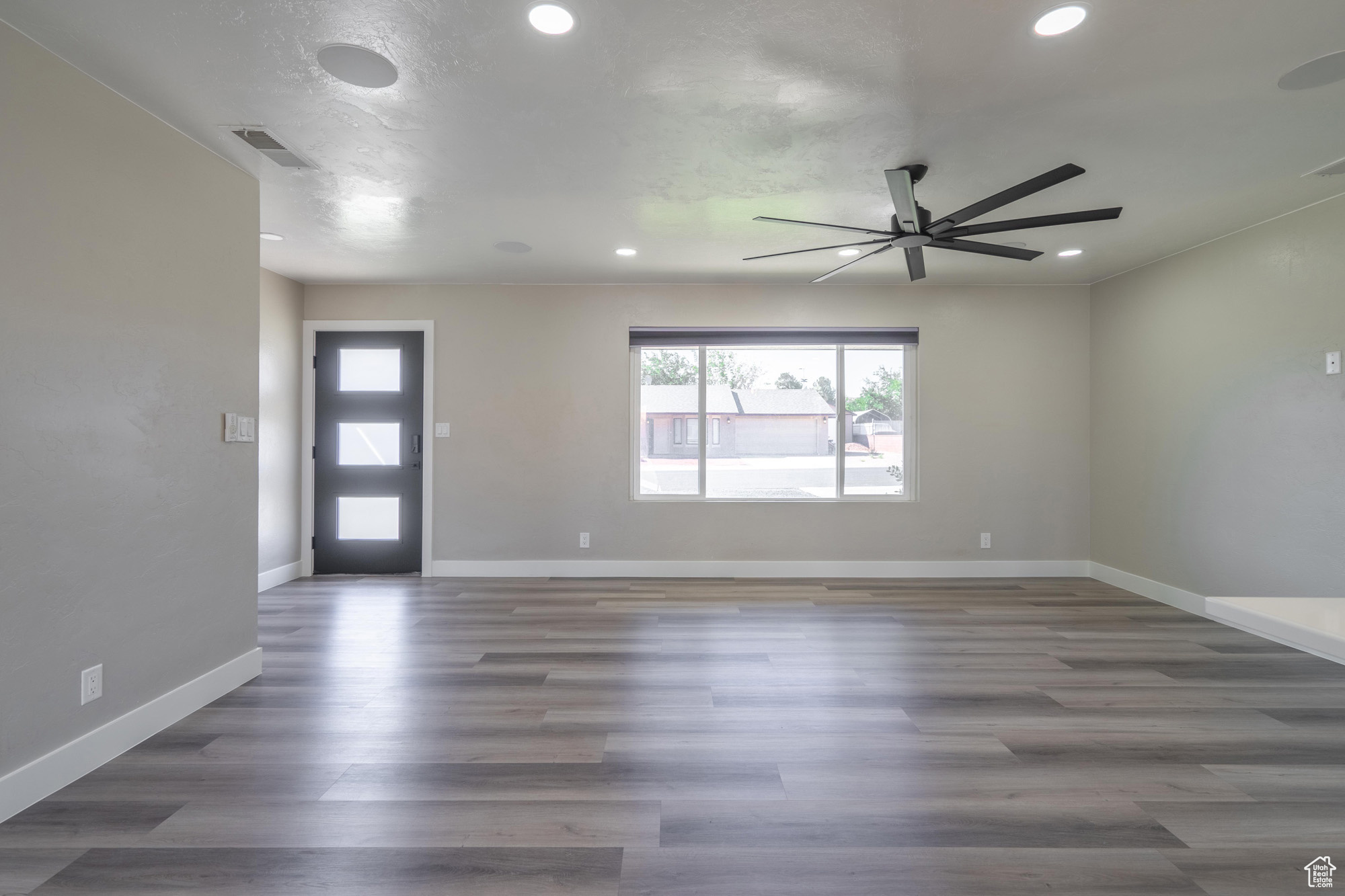 BLOOMINGTON HILLS - Residential