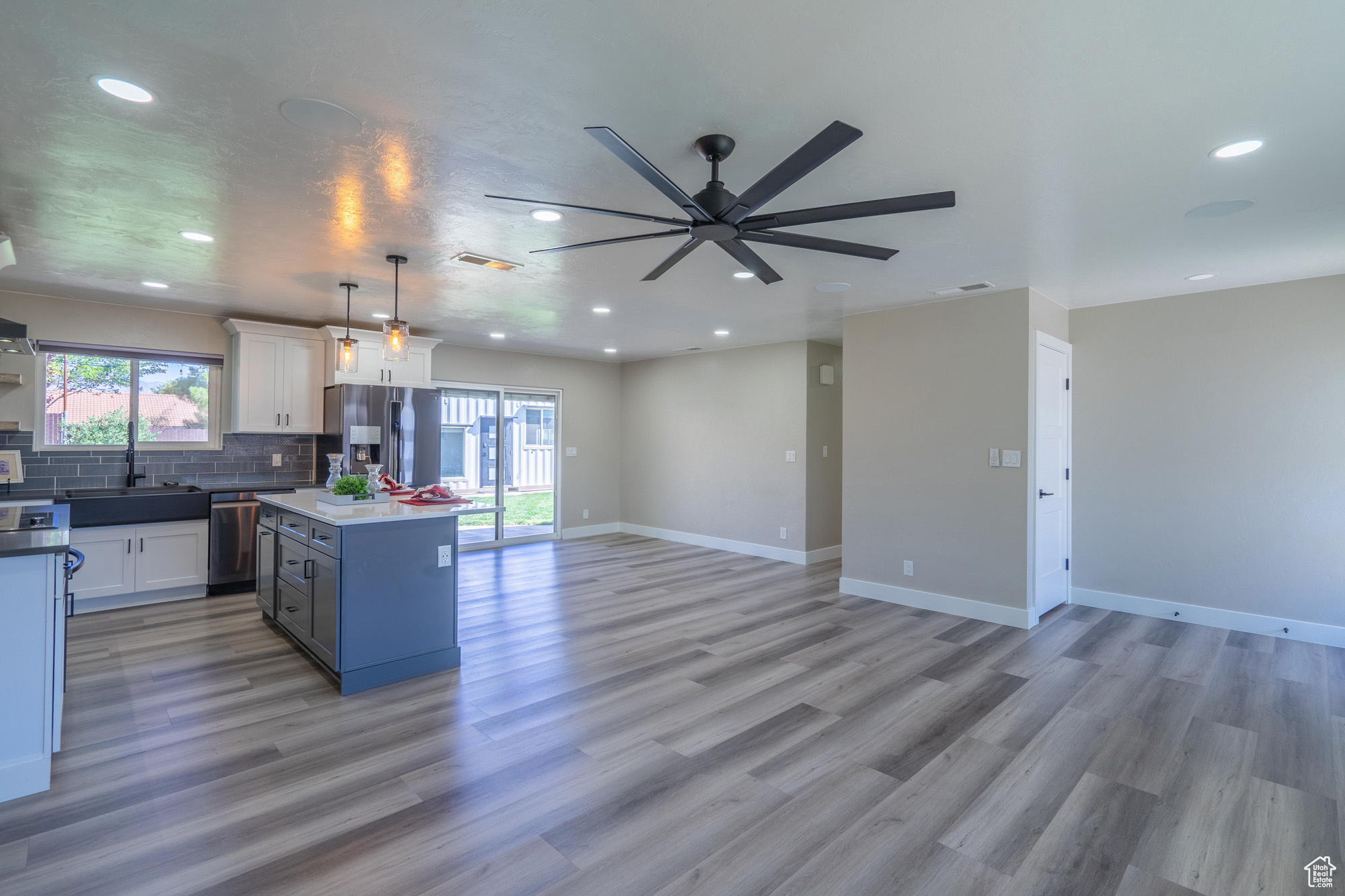 BLOOMINGTON HILLS - Residential