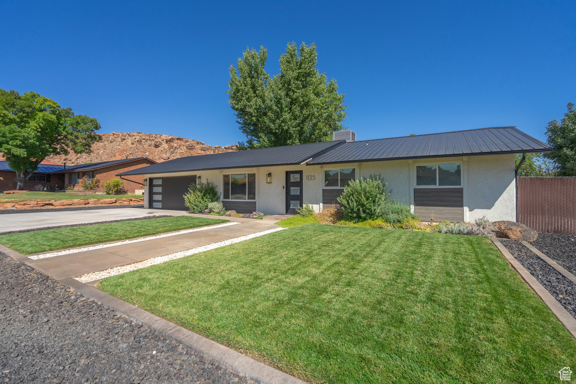 BLOOMINGTON HILLS - Residential