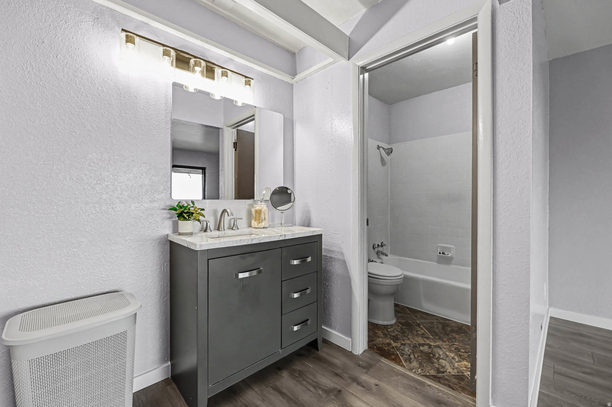 BENCHMARK VILLAGE - Residential
