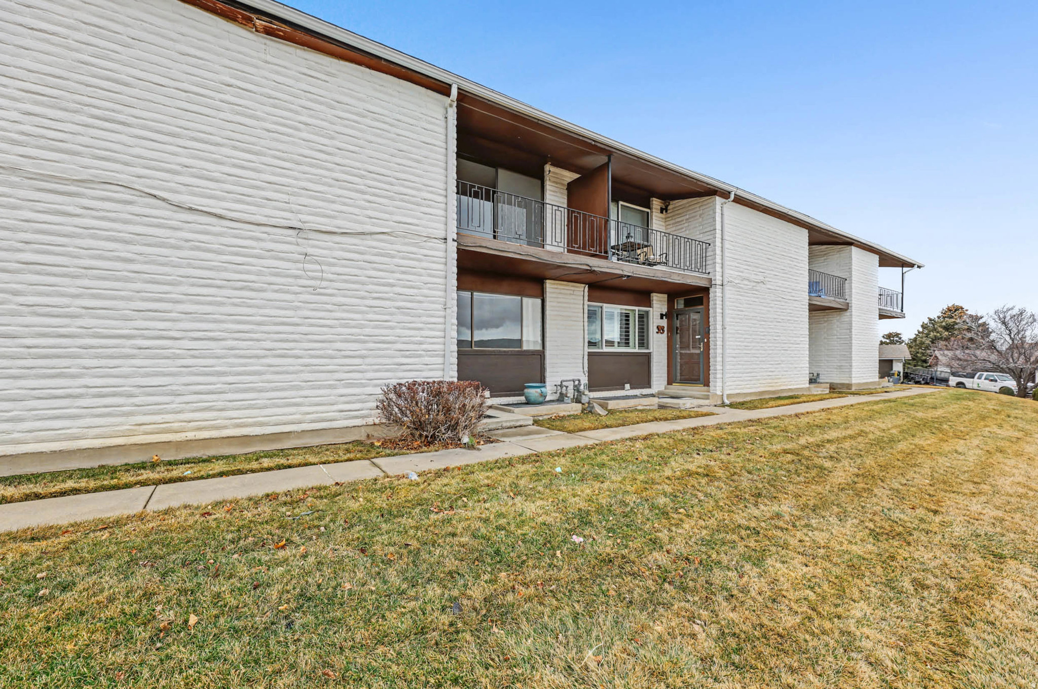 BENCHMARK VILLAGE - Residential
