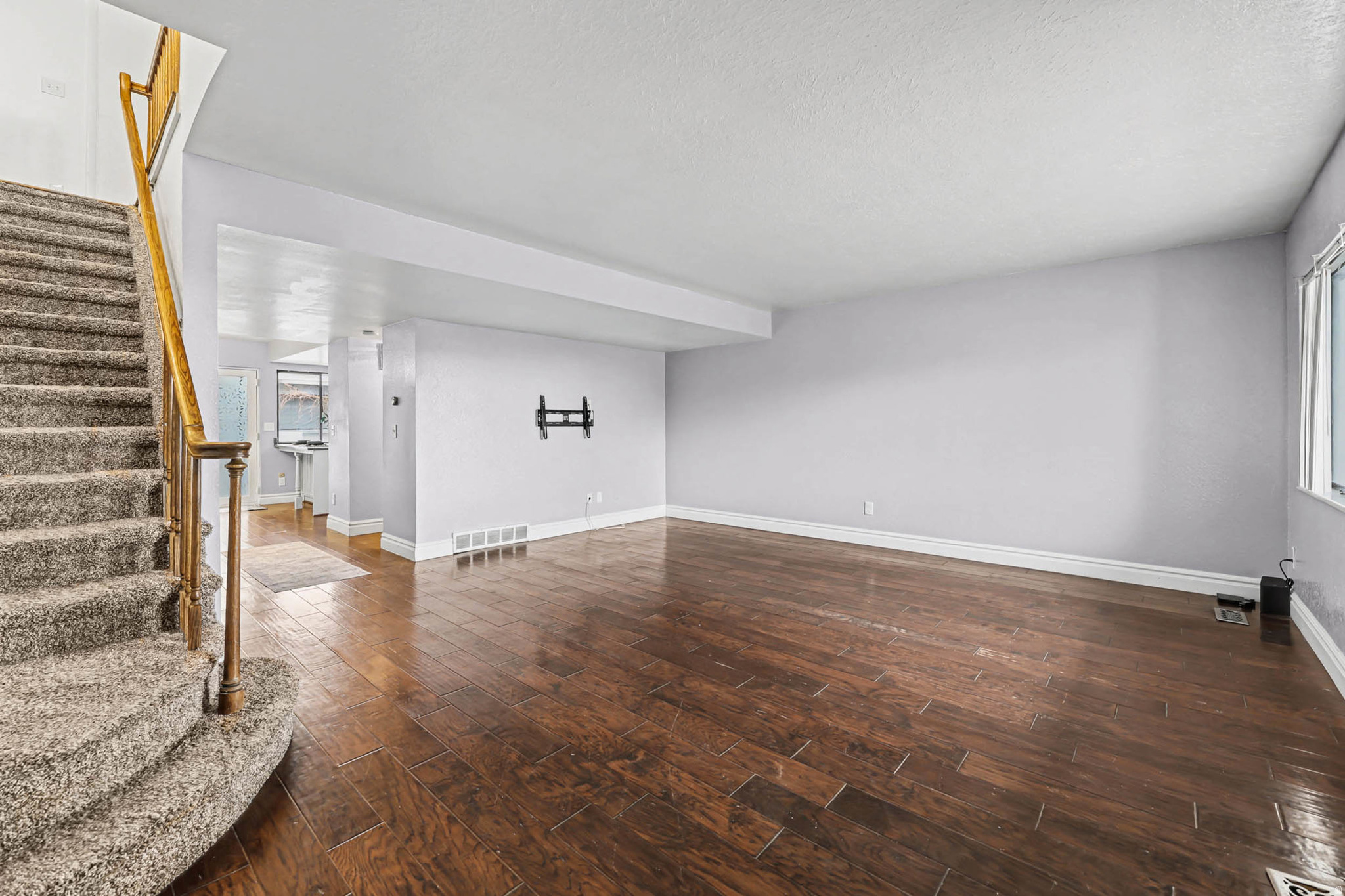 BENCHMARK VILLAGE - Residential