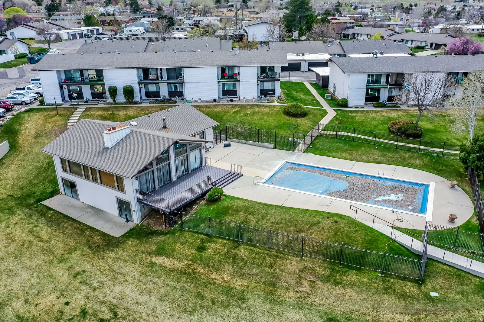 BENCHMARK VILLAGE - Residential