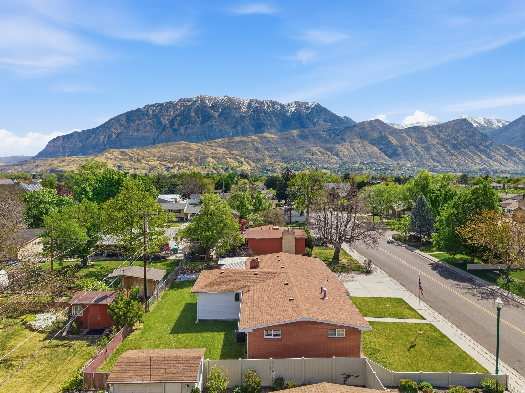 LUGAR BUENA PARK - Residential