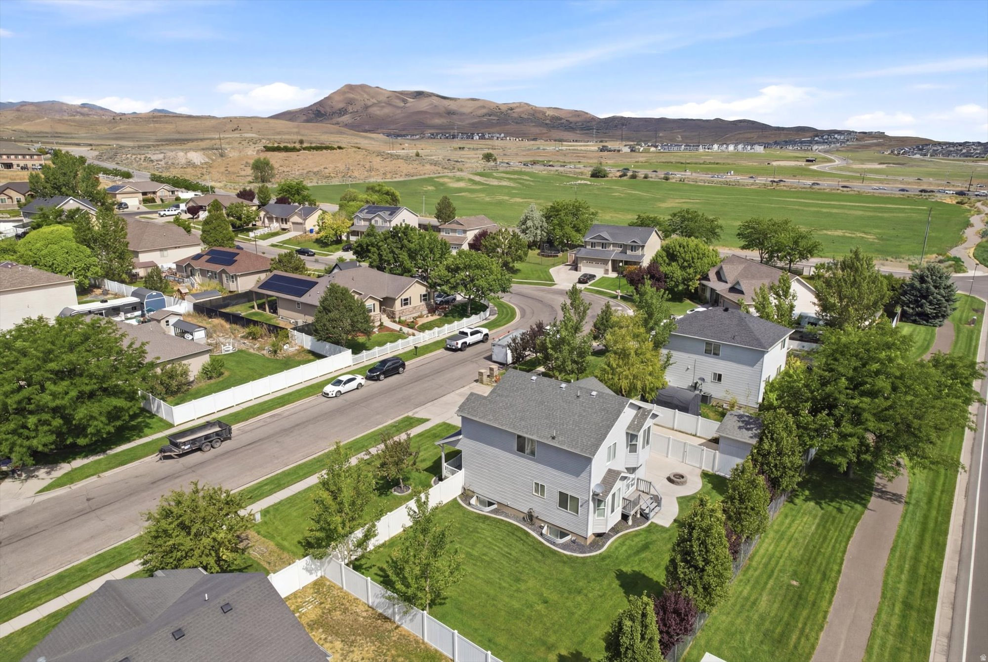 SUNRISE MEADOWS - Residential
