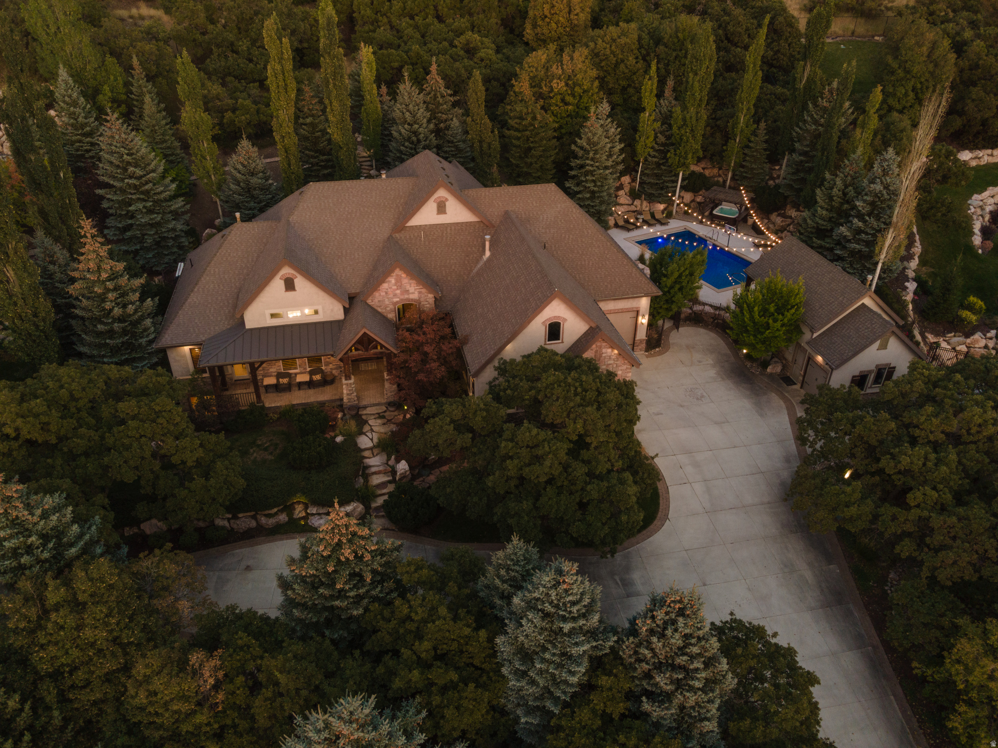 LAYTON RIDGES - Residential