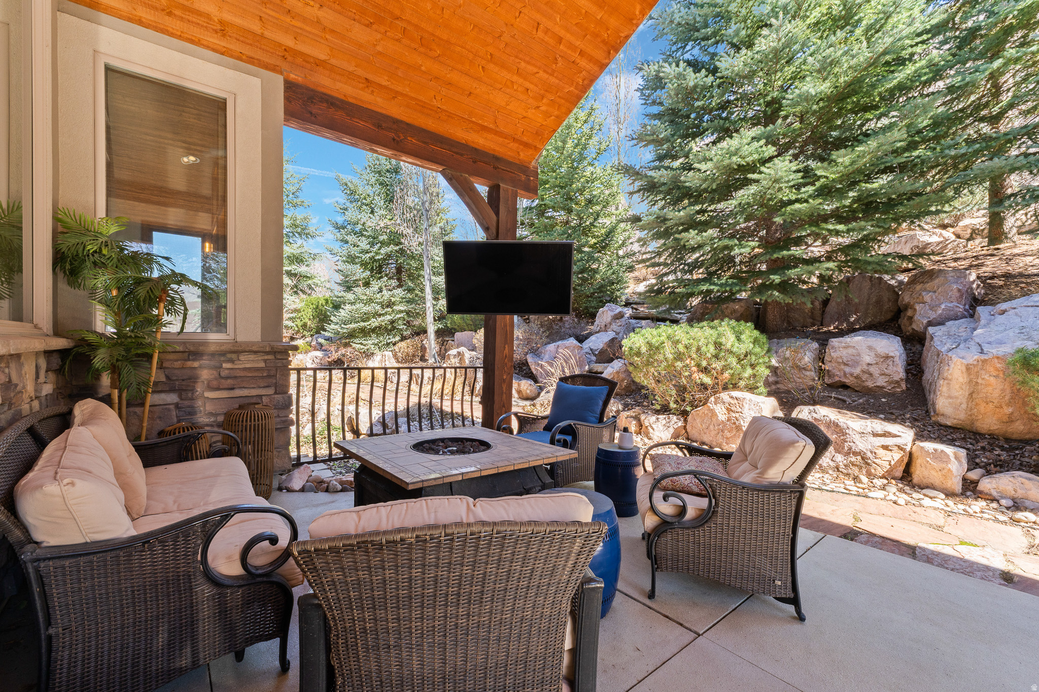 LAYTON RIDGES - Residential