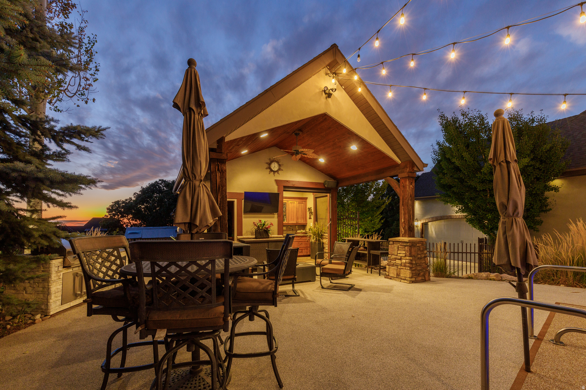 LAYTON RIDGES - Residential