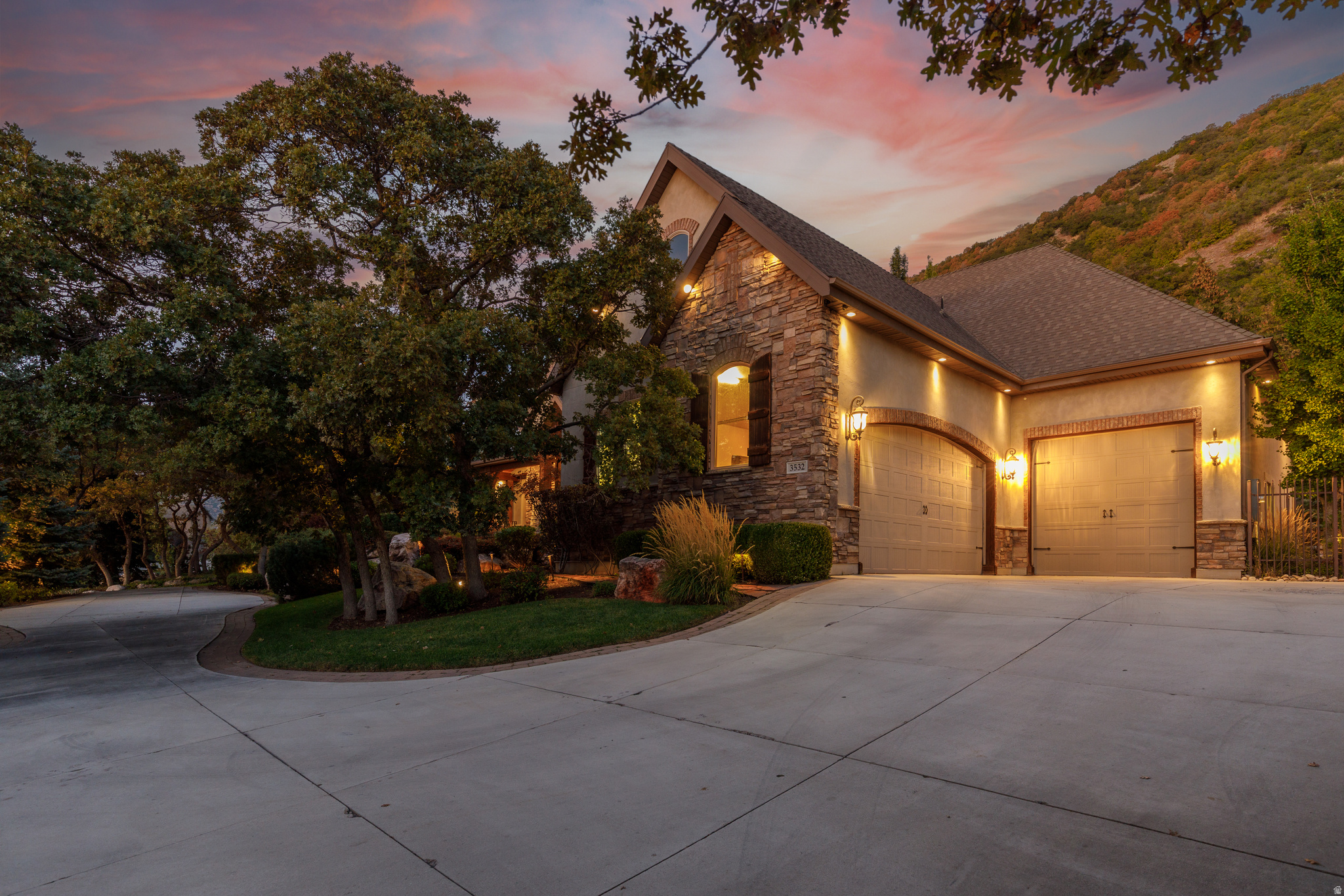 LAYTON RIDGES - Residential