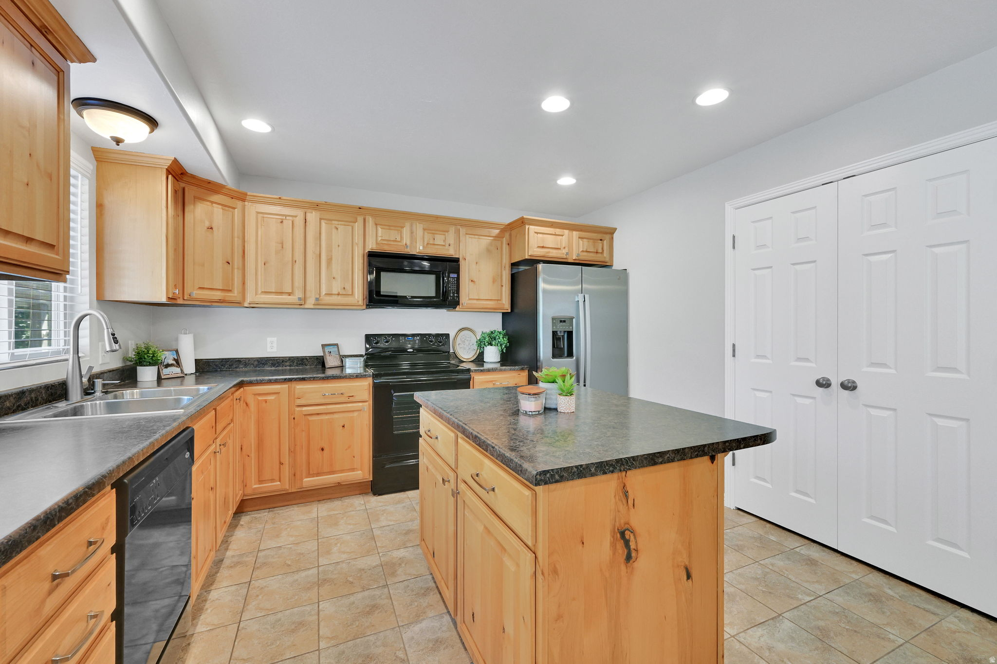 STONEY BRK COTTAGES PRUD PH 01 - Residential