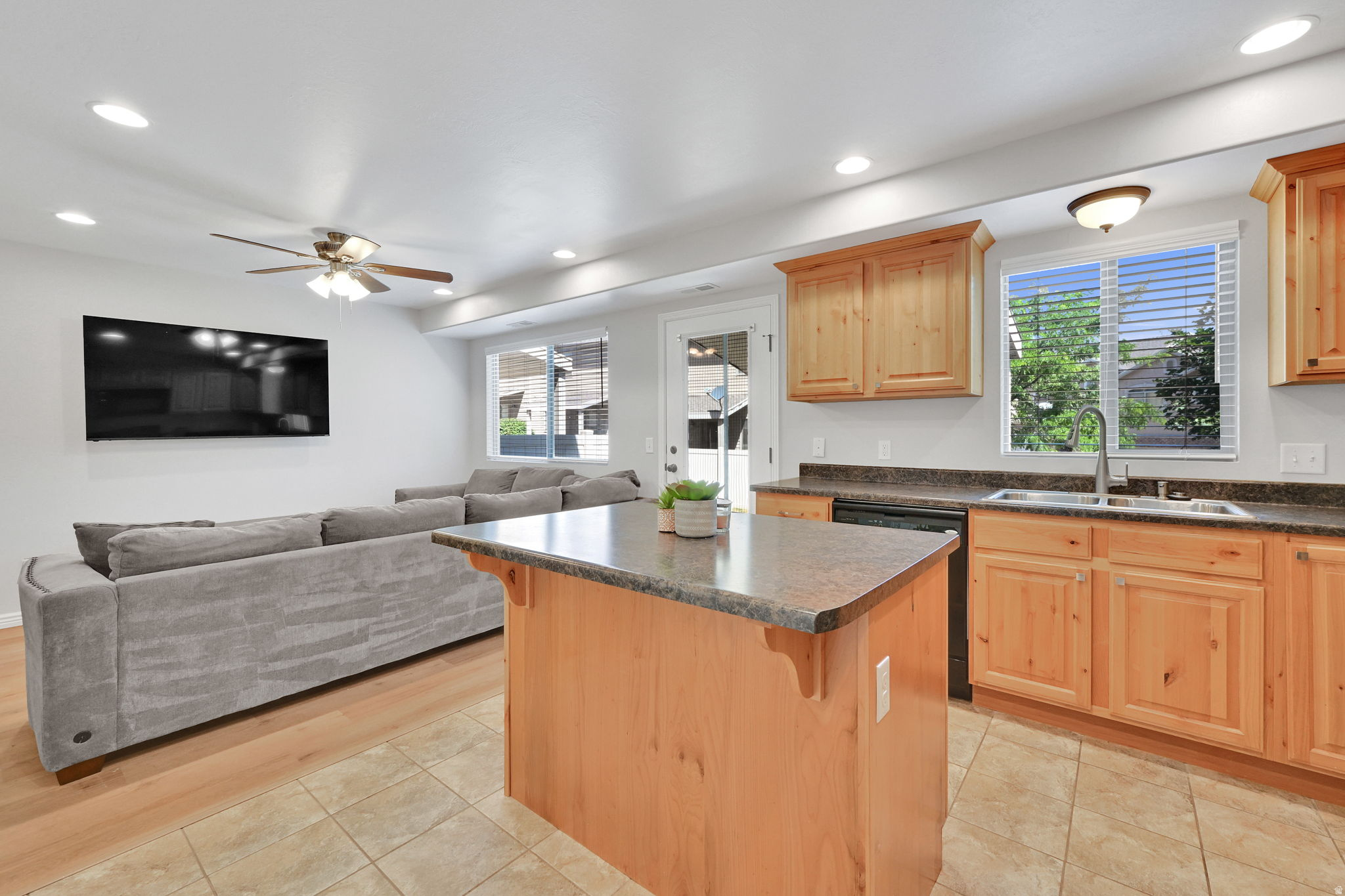 STONEY BRK COTTAGES PRUD PH 01 - Residential