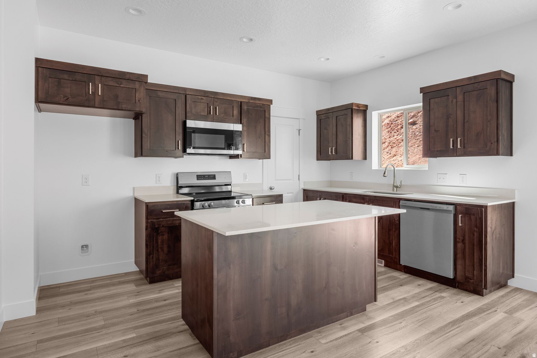 MAPLE MOUNTAIN - Residential