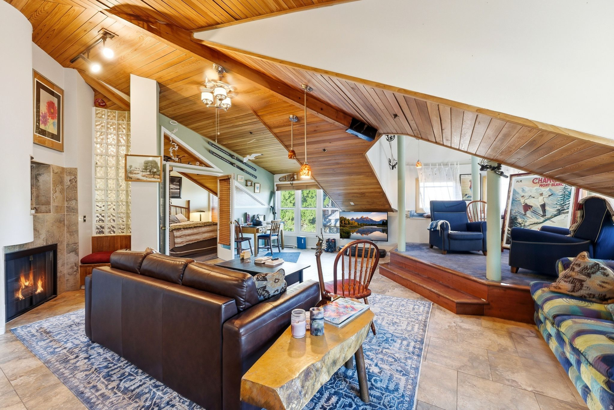 EMPIRE HOUSE - Residential