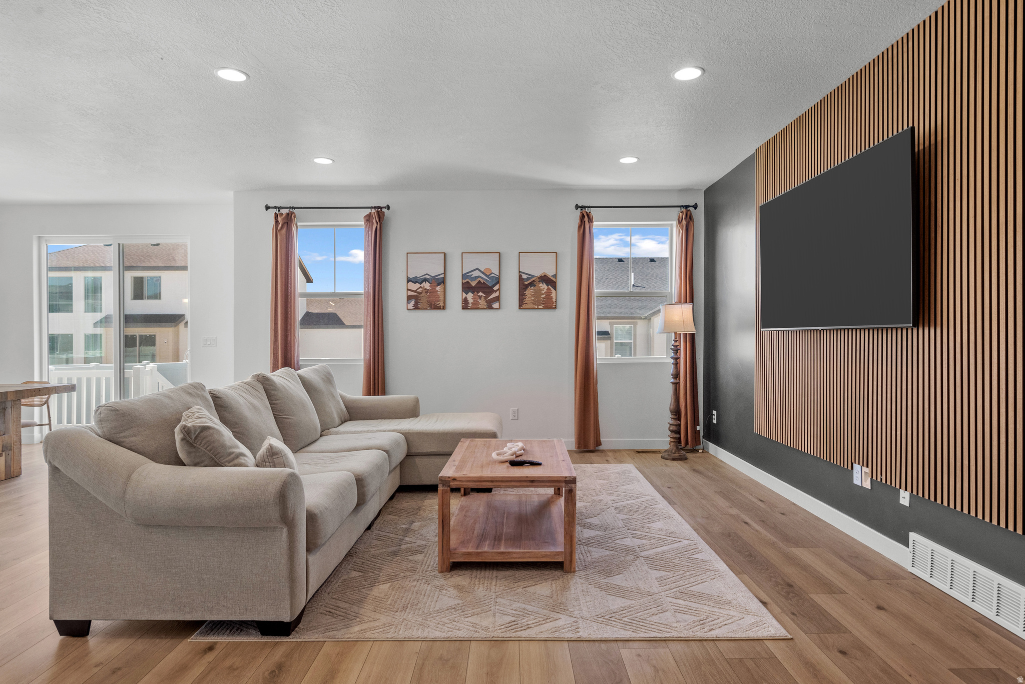 HOLBROOK FARMS - Residential