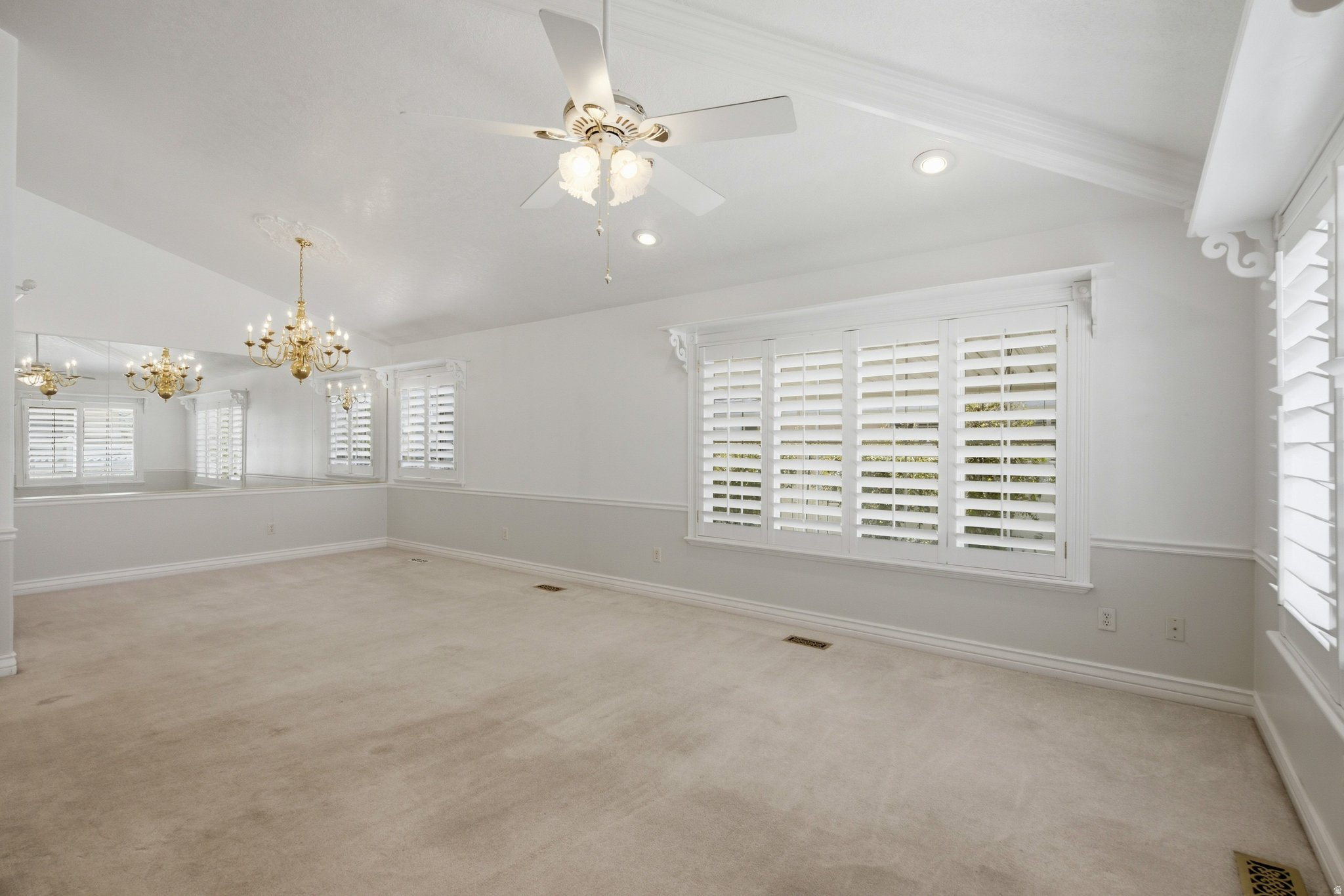 MOUNTAIN ROSE - Residential