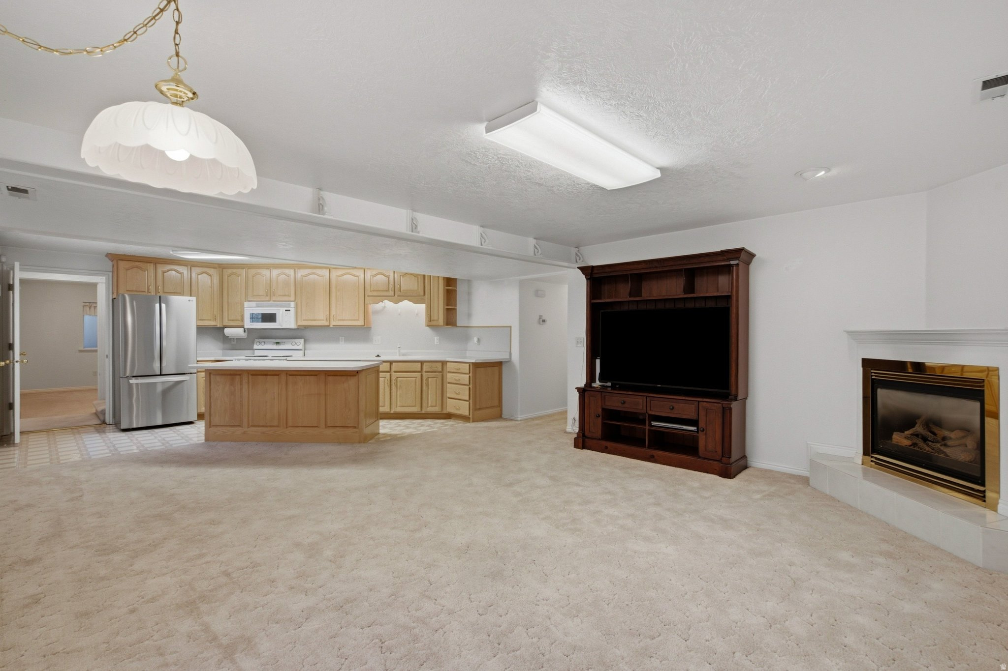 MOUNTAIN ROSE - Residential