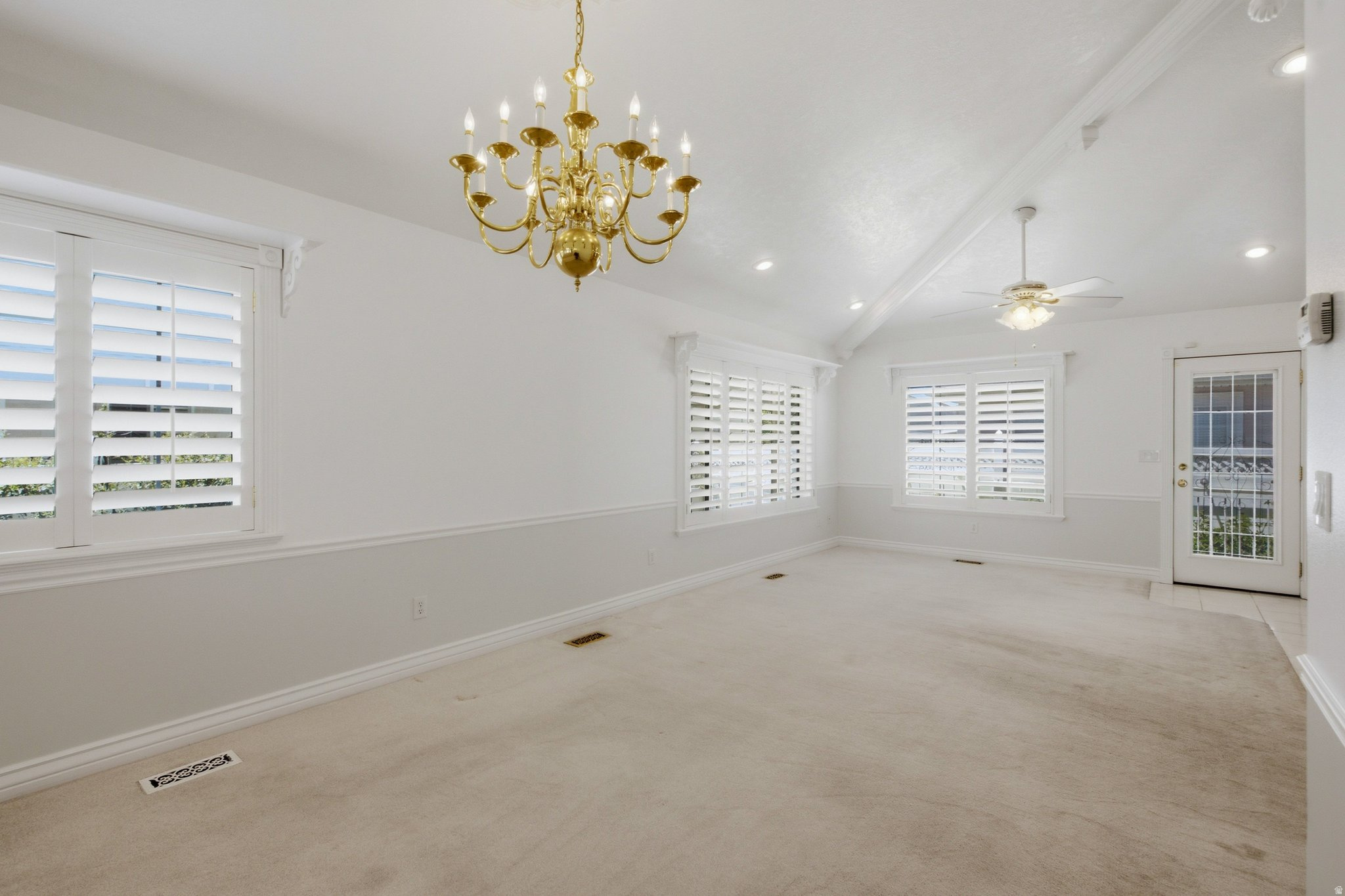 MOUNTAIN ROSE - Residential
