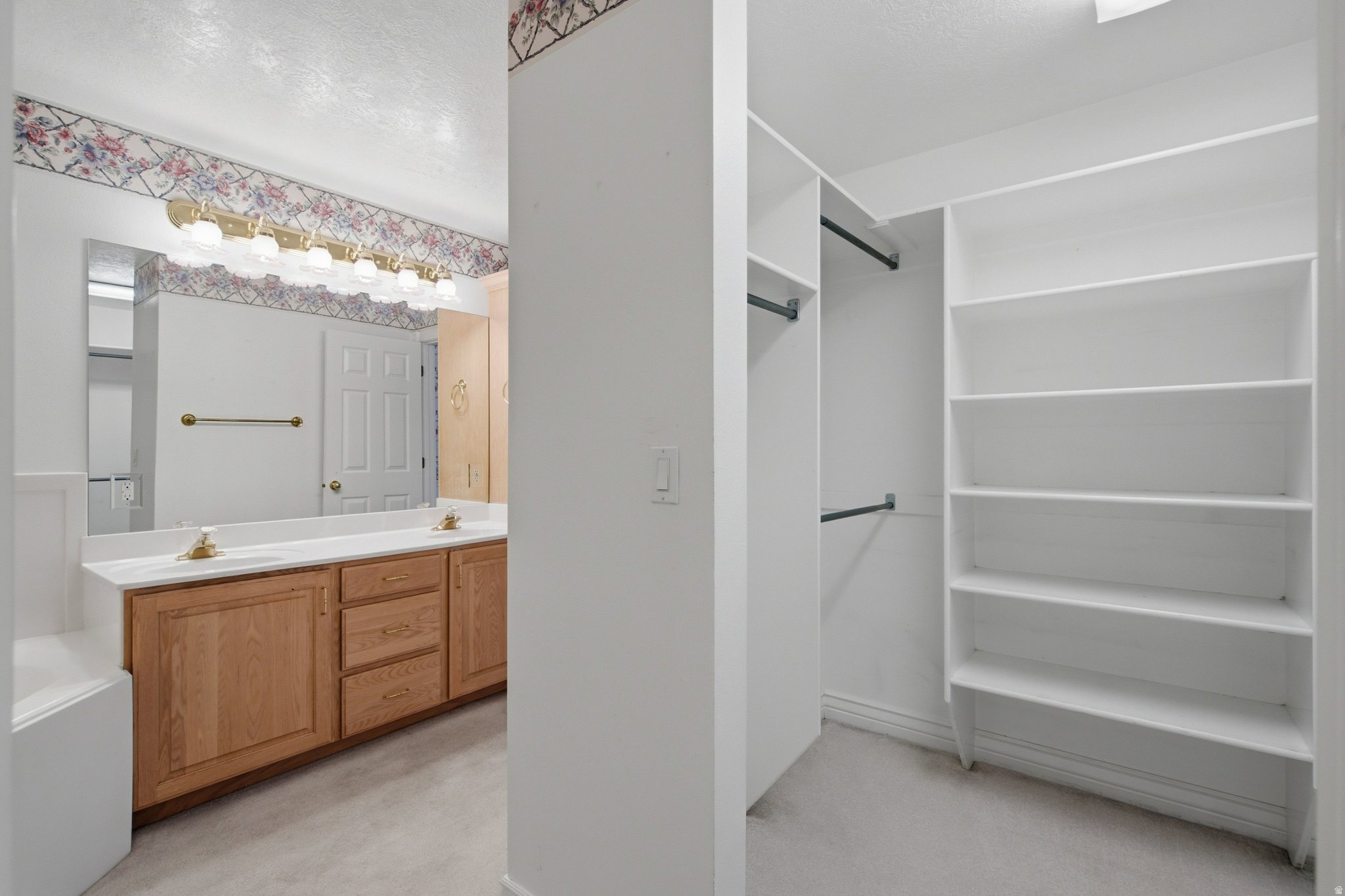 MOUNTAIN ROSE - Residential