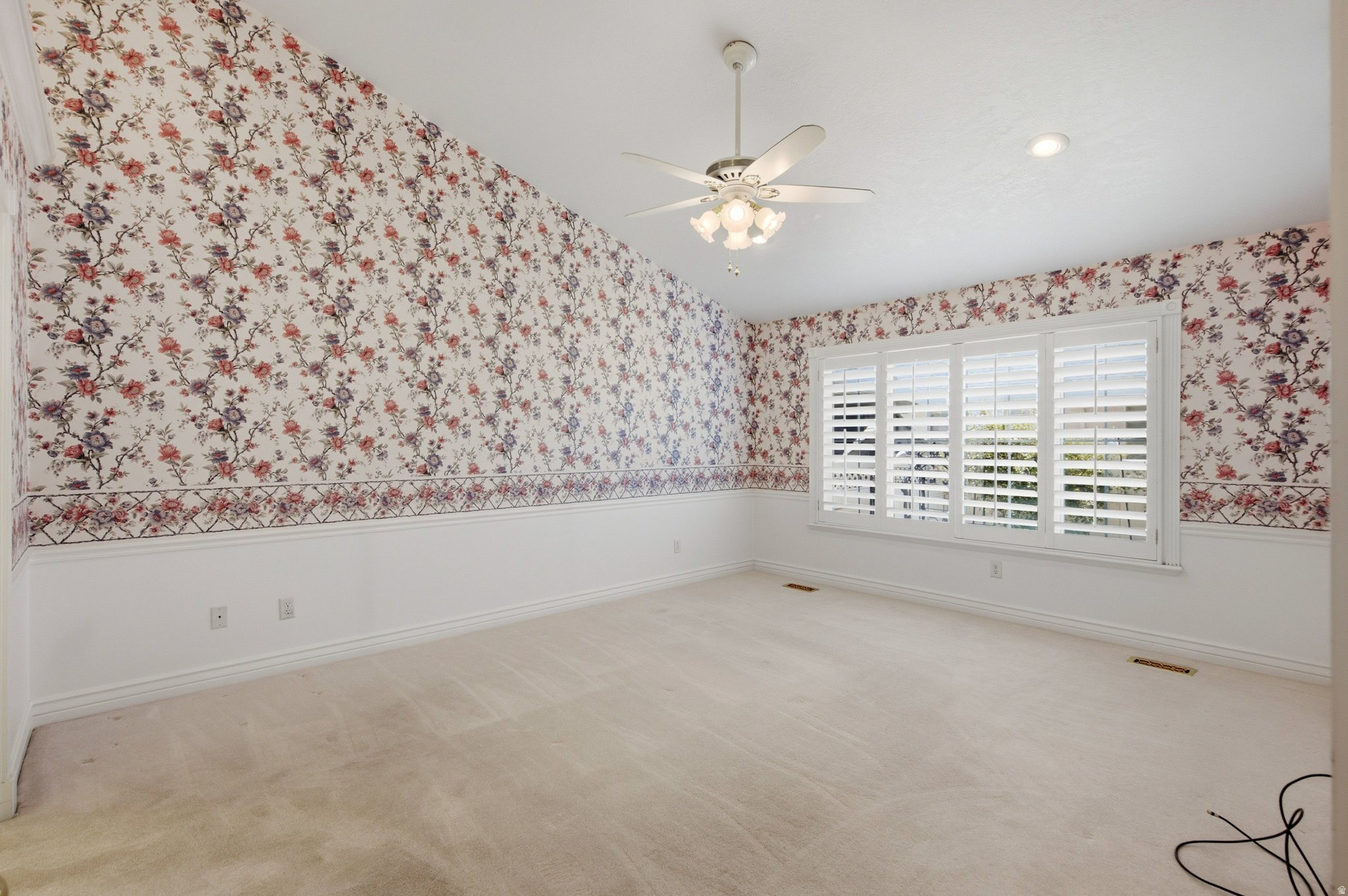 MOUNTAIN ROSE - Residential