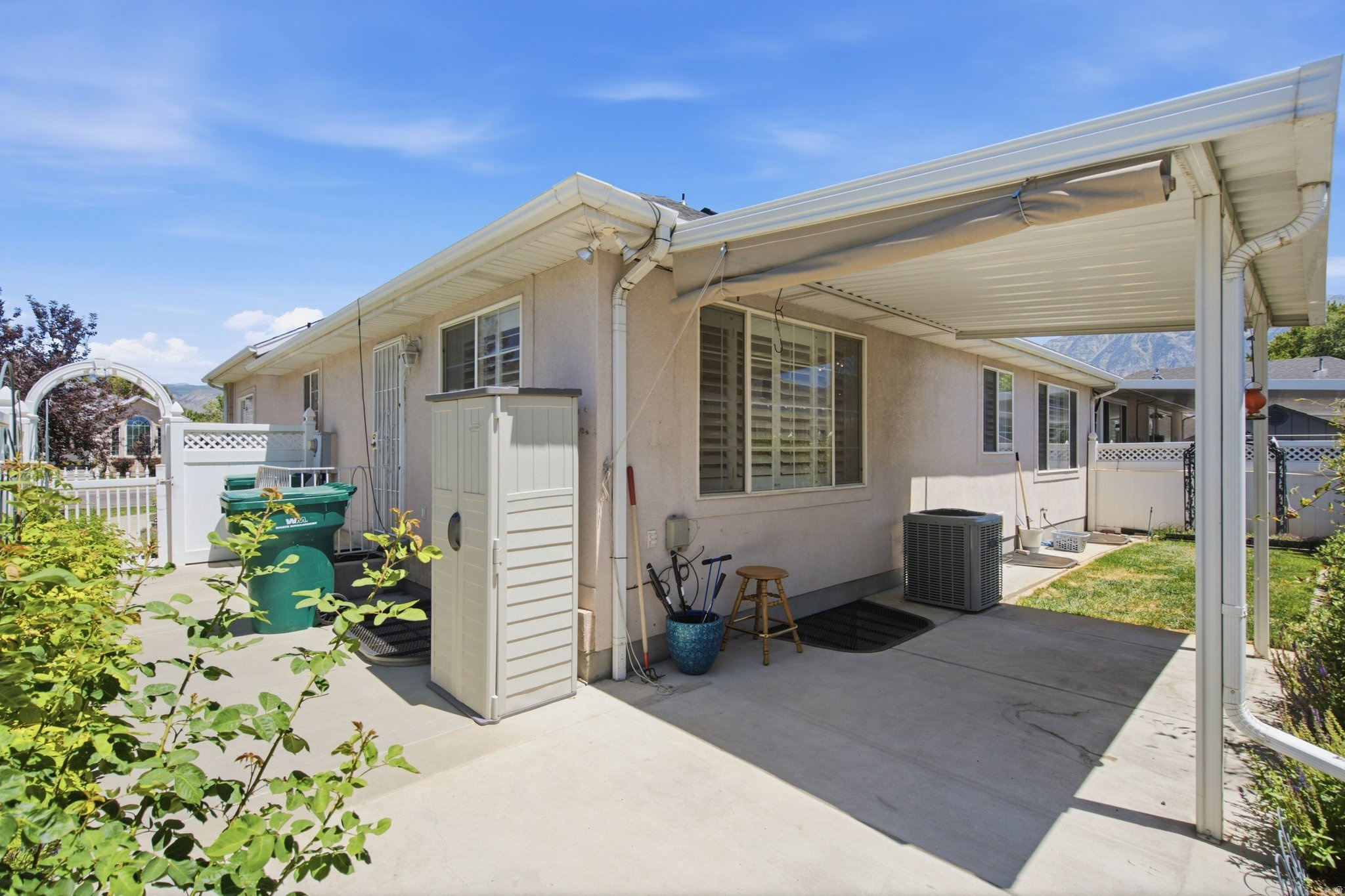 MOUNTAIN ROSE - Residential