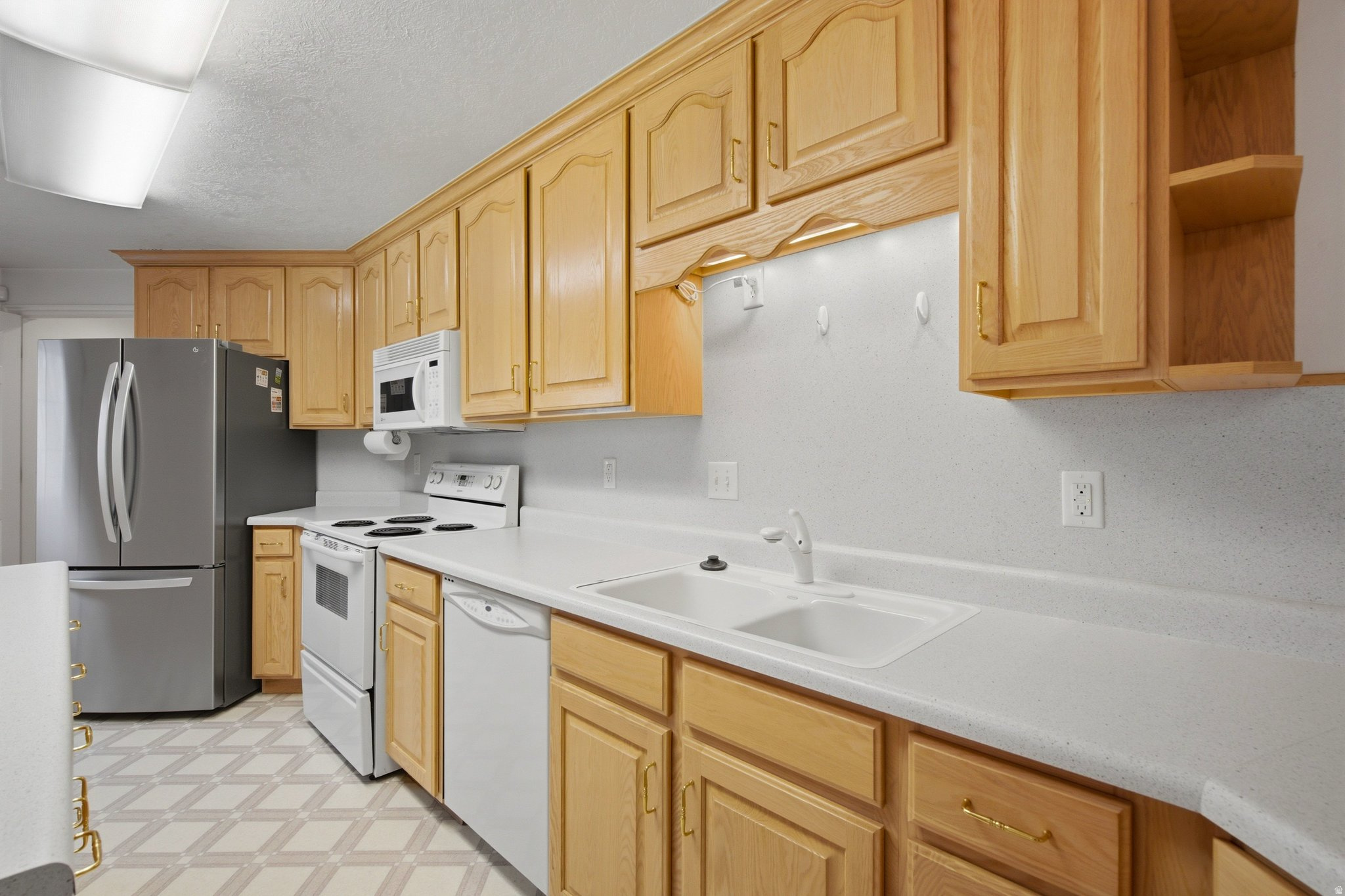 MOUNTAIN ROSE - Residential