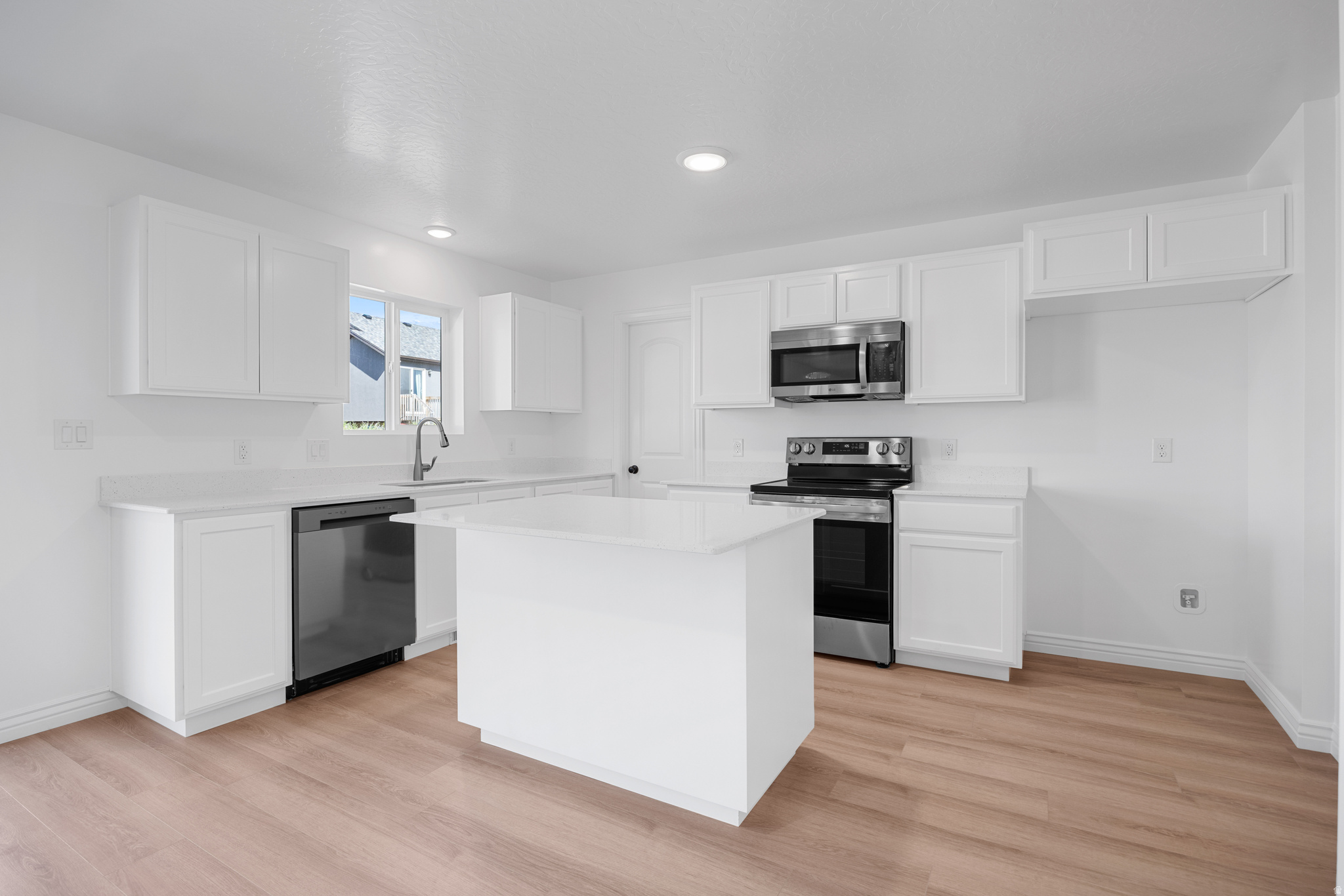 SUMMIT RIDGE - Residential