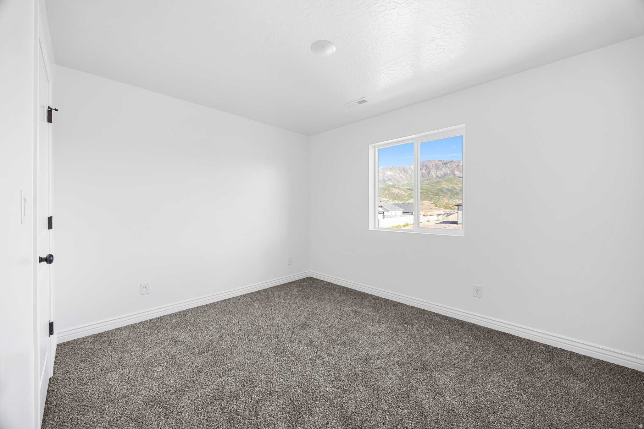 SUMMIT RIDGE - Residential