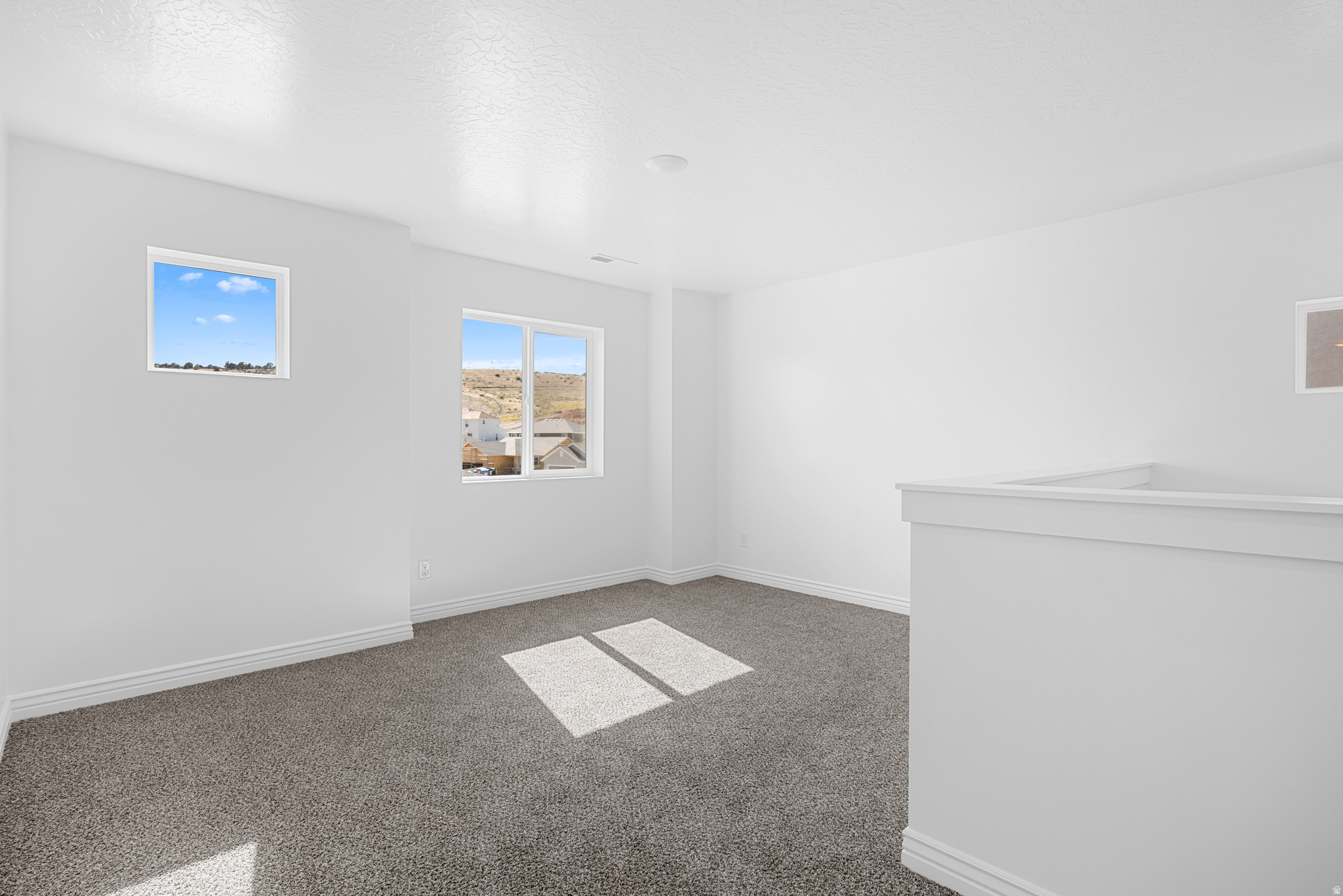 SUMMIT RIDGE - Residential