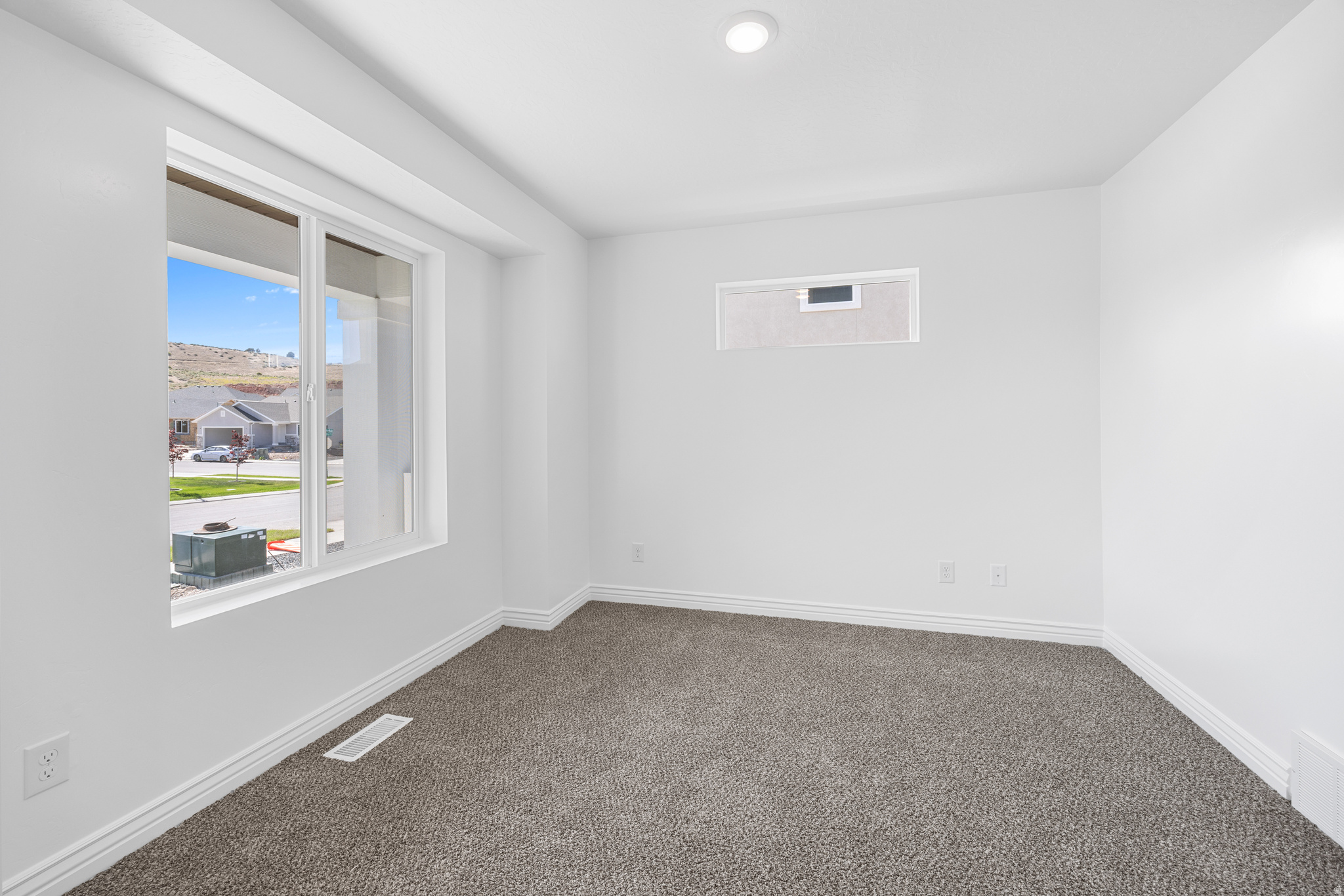 SUMMIT RIDGE - Residential